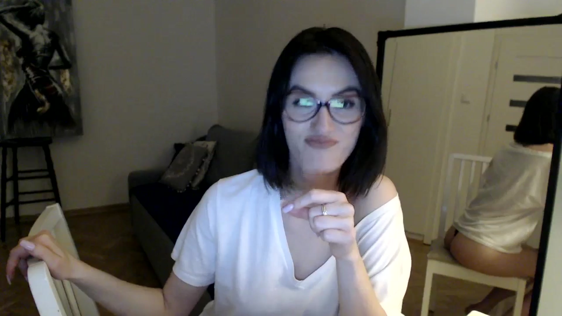 Gallery image thumbnail from the_realpearl's myfreecams stream on, 04/11/2024, 17:55 image 19 of 20