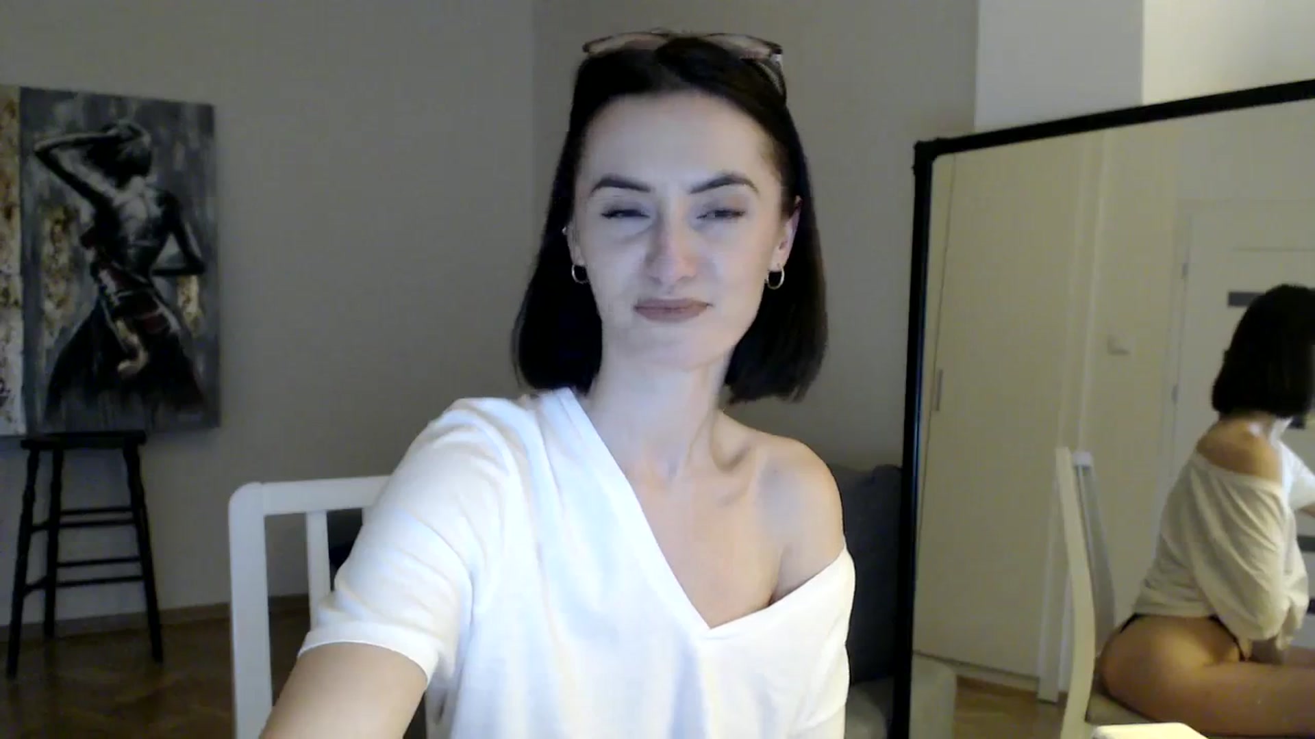 Gallery image thumbnail from the_realpearl's myfreecams stream on, 04/11/2024, 17:55 image 7 of 20