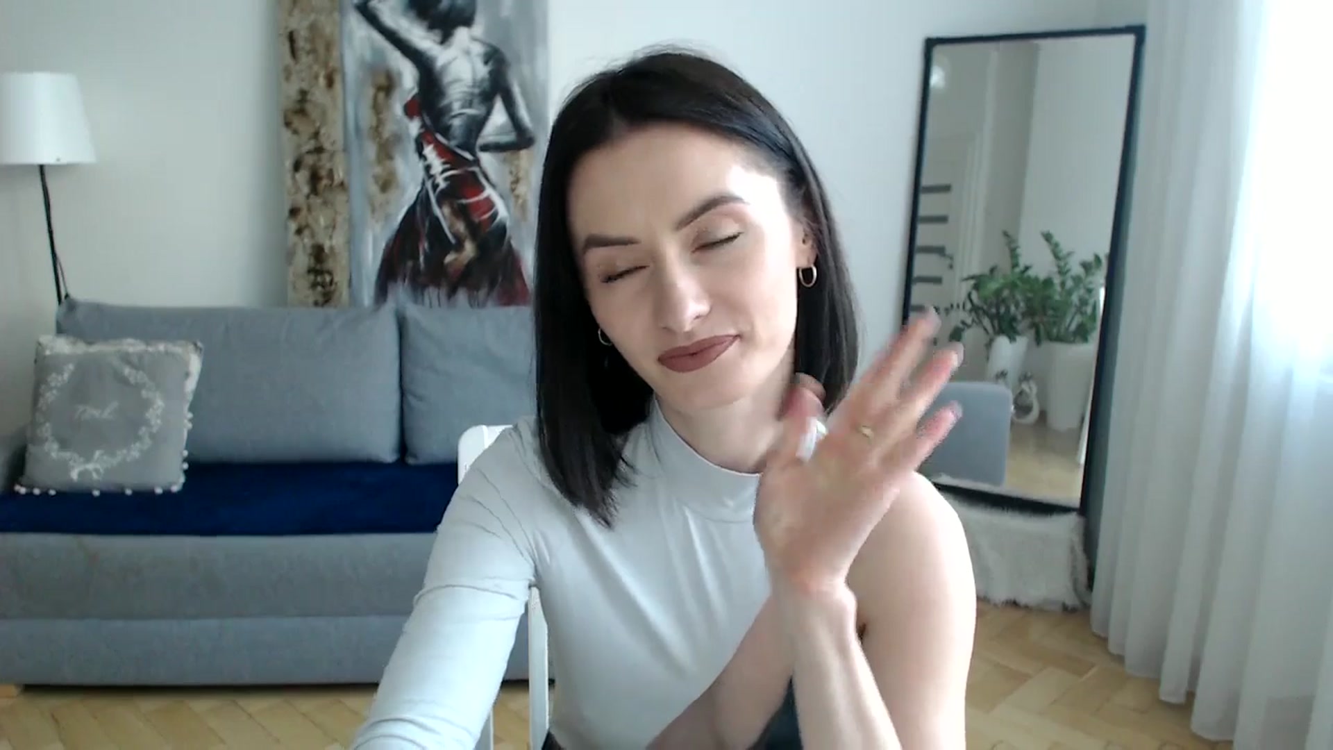 Gallery image thumbnail from the_realpearl's myfreecams stream on, 04/27/2024, 19:29 image 3 of 20