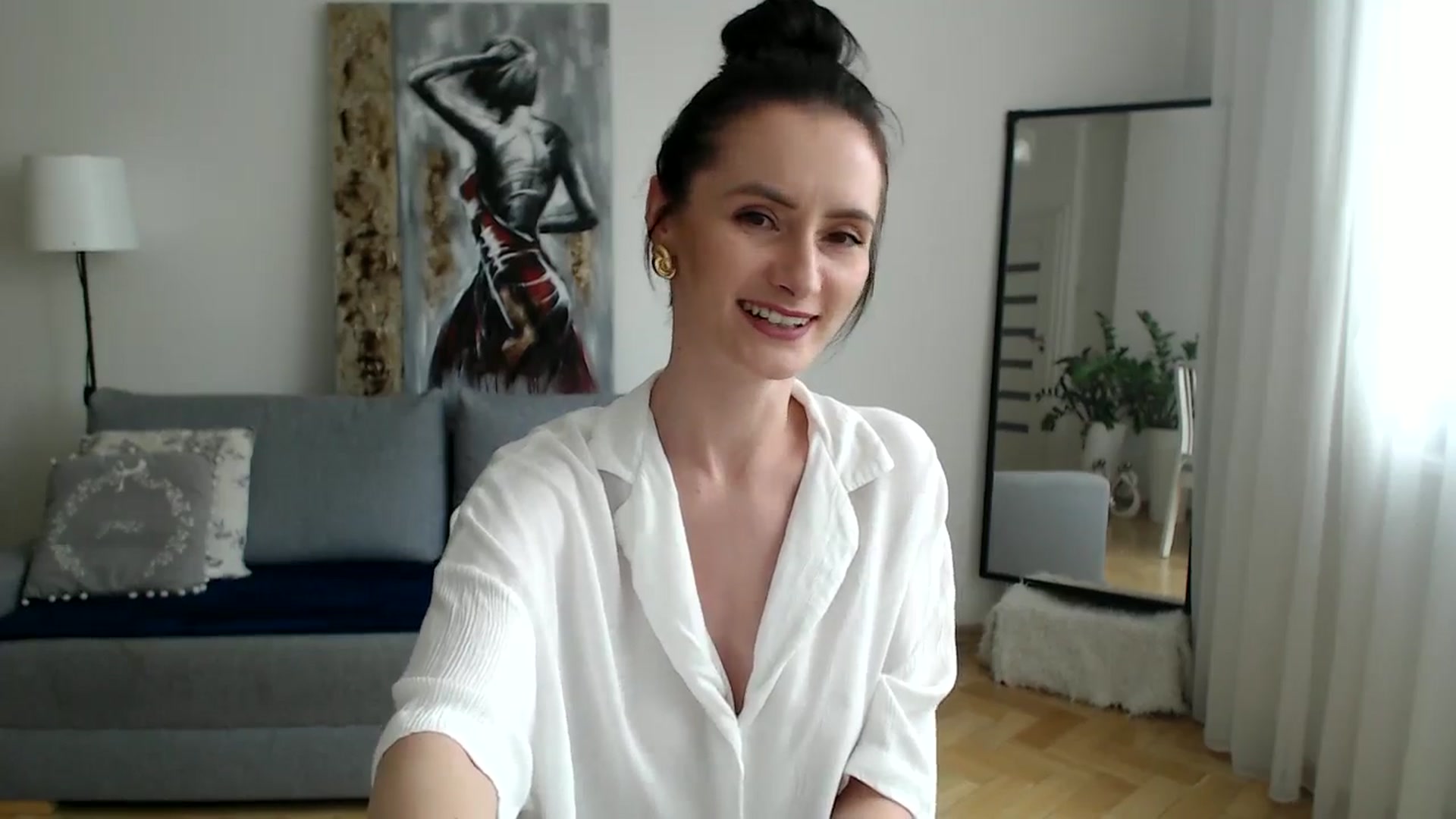 Gallery image thumbnail from the_realpearl's myfreecams stream on, 05/02/2024, 14:05 image 6 of 20