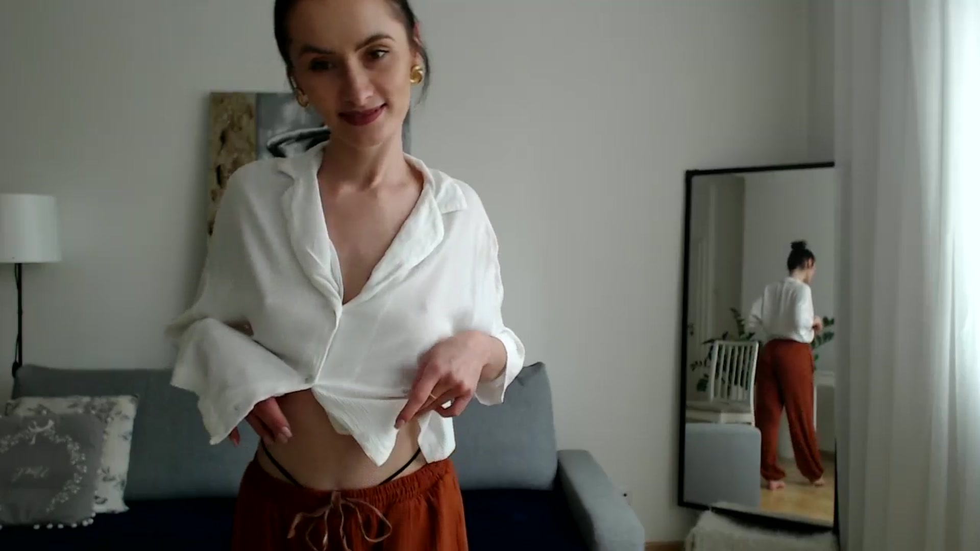 Gallery image thumbnail from the_realpearl's myfreecams stream on, 05/02/2024, 14:05 image 8 of 20