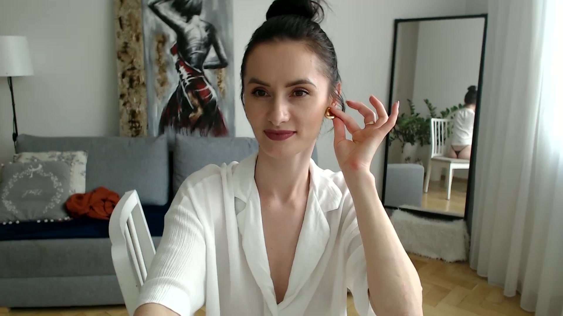 Gallery image thumbnail from the_realpearl's myfreecams stream on, 05/02/2024, 15:18 image 4 of 20