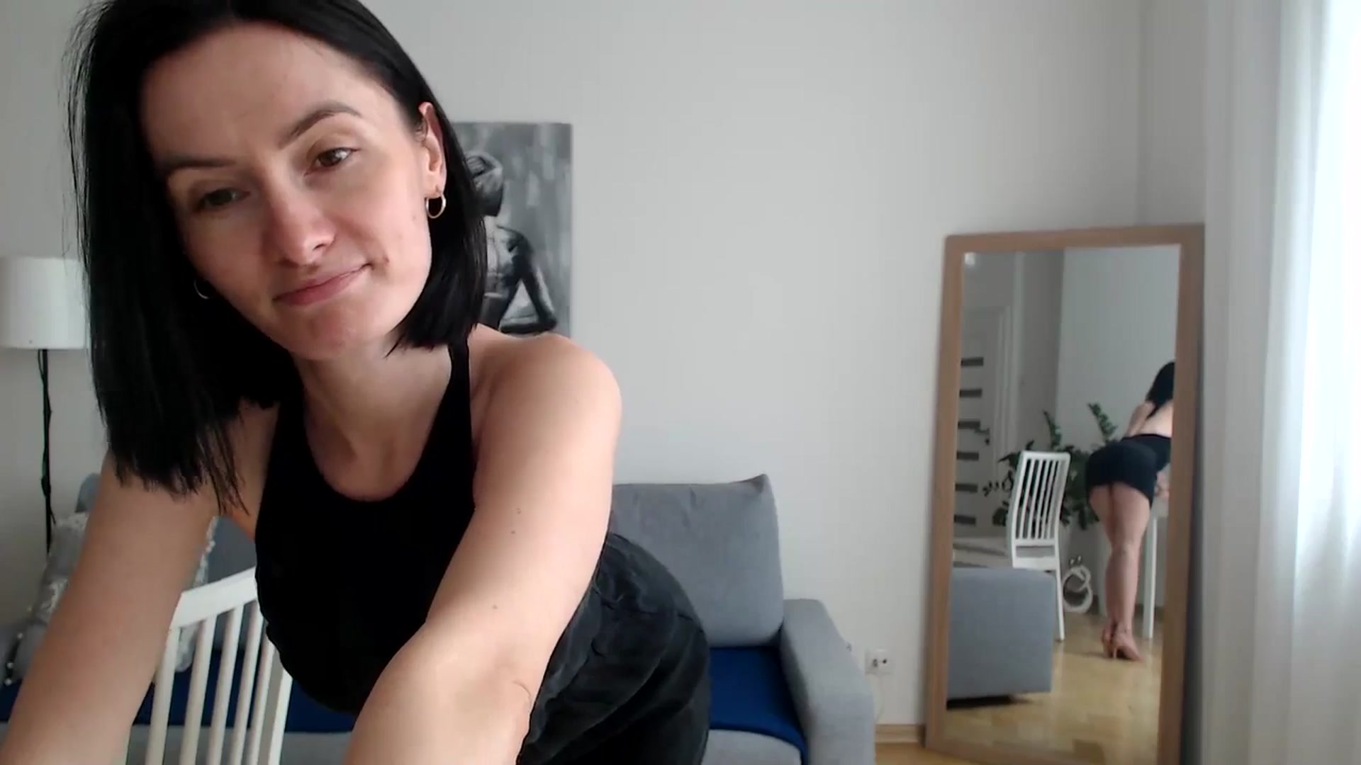 Gallery image thumbnail from the_realpearl's myfreecams stream on, 06/04/2024, 13:55 image 10 of 20