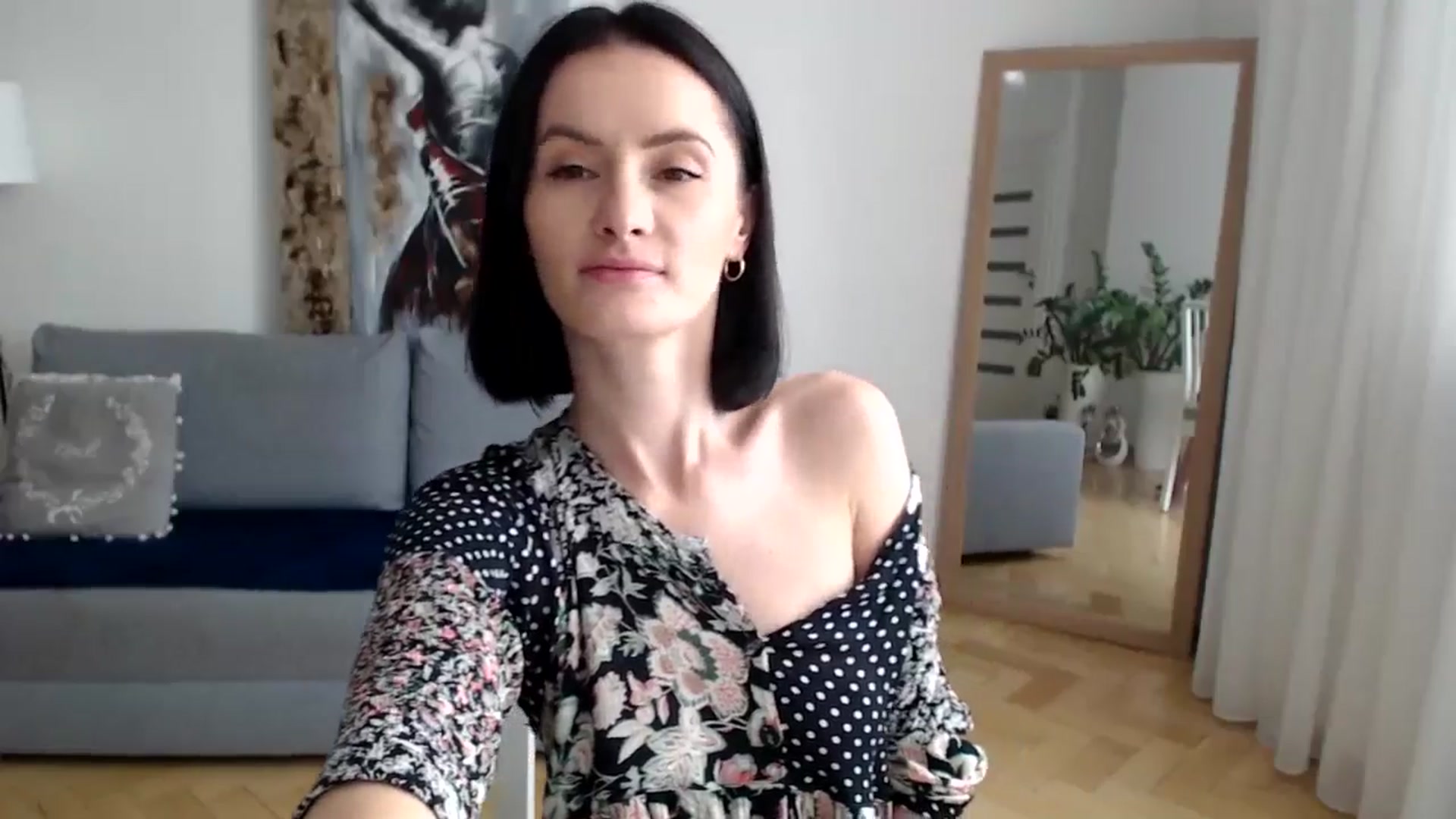 Gallery image thumbnail from the_realpearl's myfreecams stream on, 06/10/2024, 12:35 image 20 of 20