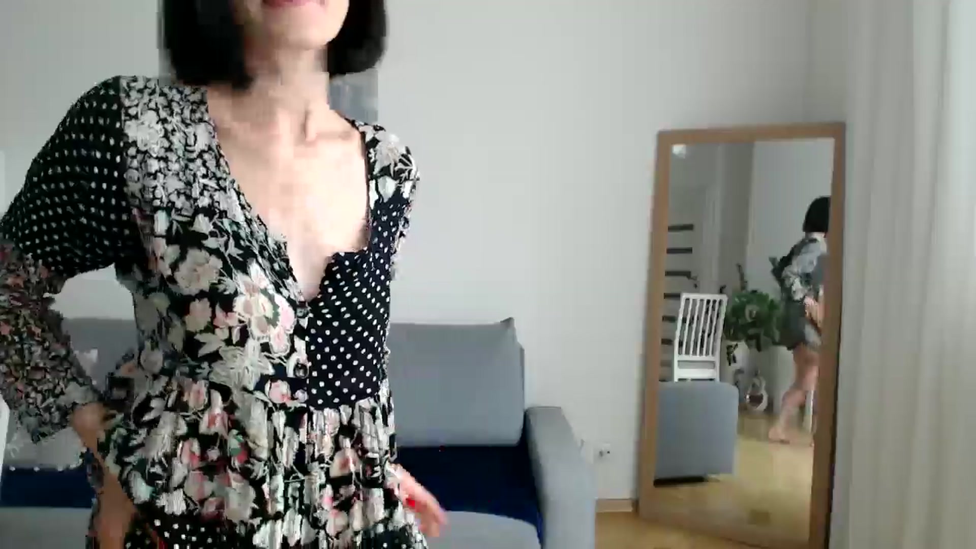 Gallery image thumbnail from the_realpearl's myfreecams stream on, 06/10/2024, 12:35 image 8 of 20