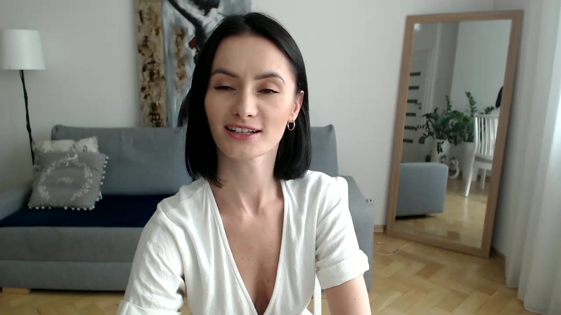 Gallery image thumbnail from the_realpearl's myfreecams stream on, 06/13/2024, 13:15 image 12 of 20