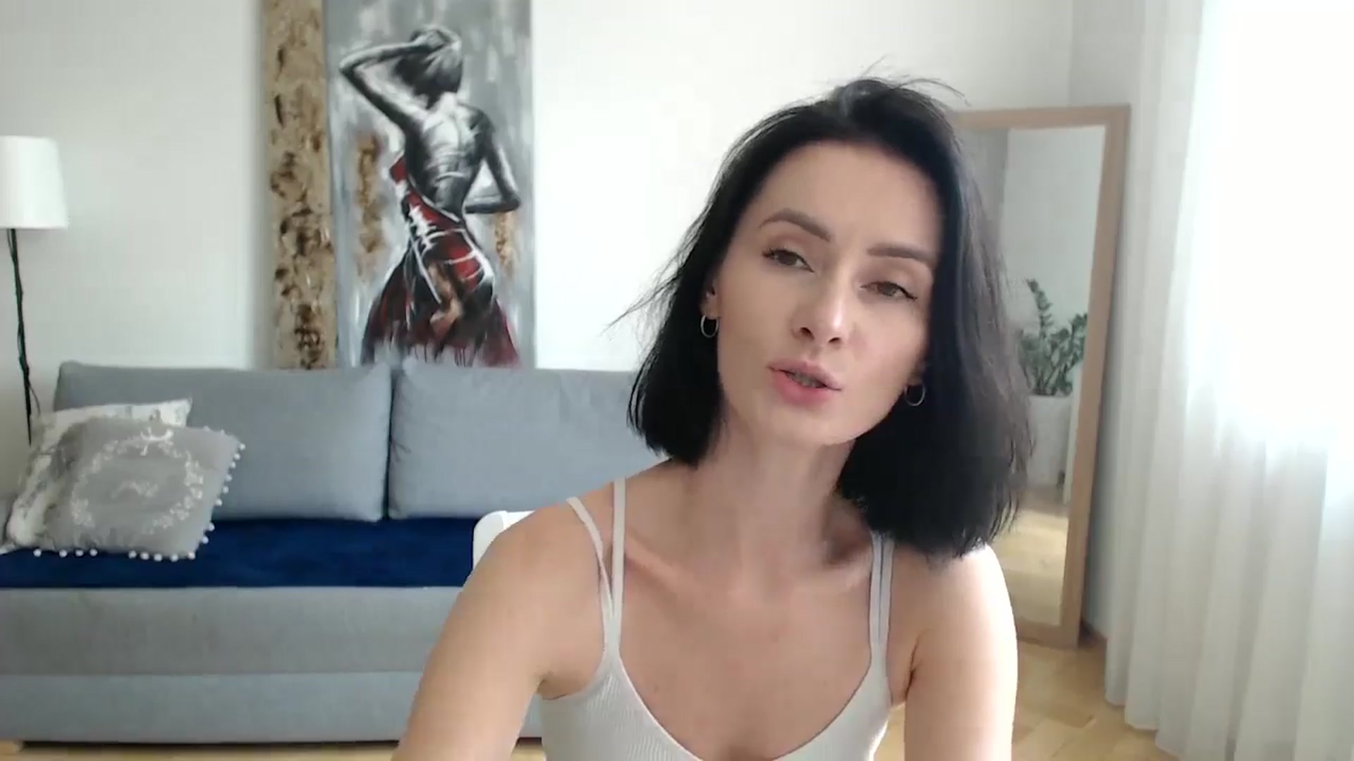 Gallery image thumbnail from the_realpearl's myfreecams stream on, 06/18/2024, 14:39 image 2 of 20