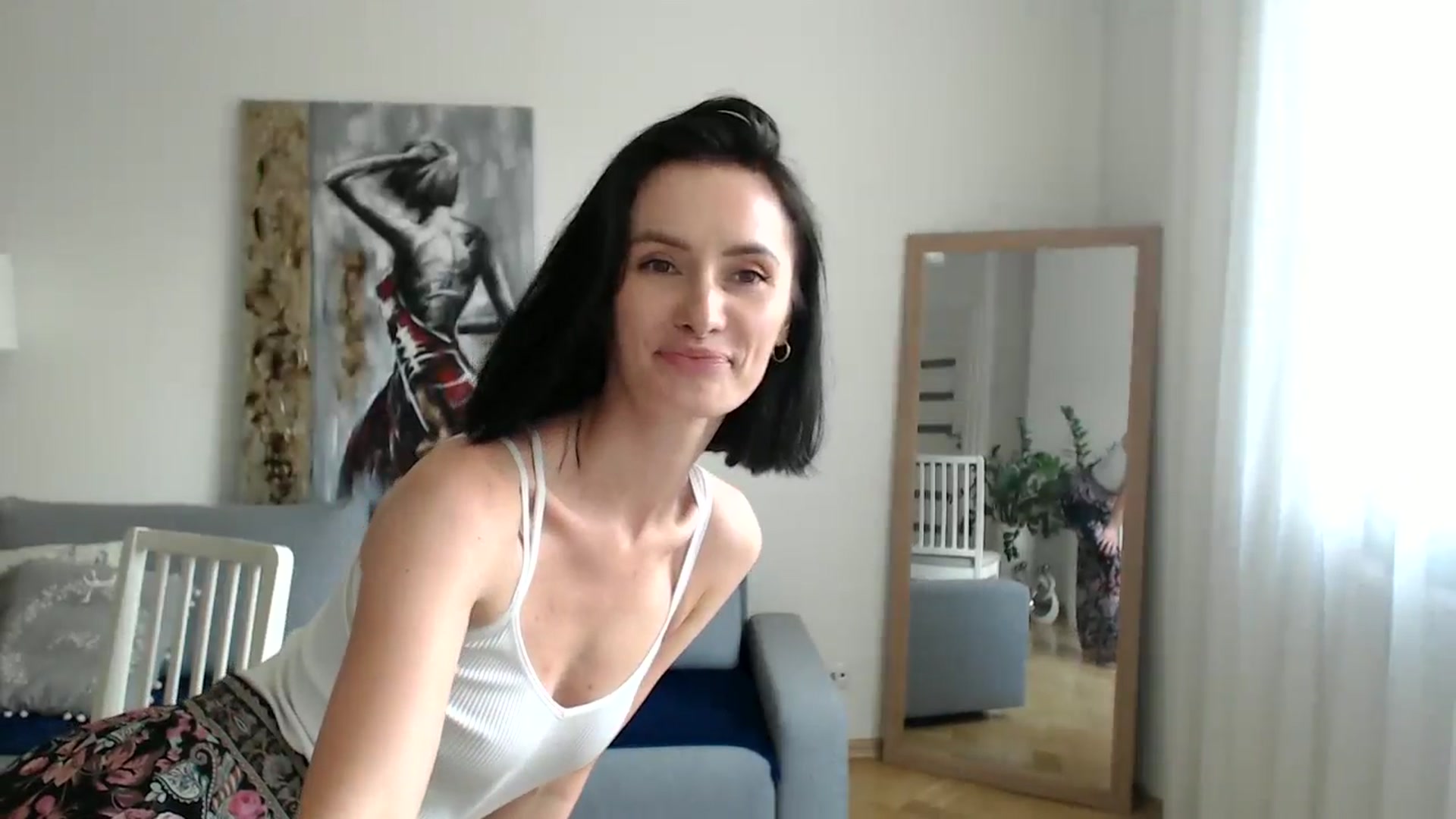 Gallery image thumbnail from the_realpearl's myfreecams stream on, 06/18/2024, 14:56 image 11 of 20