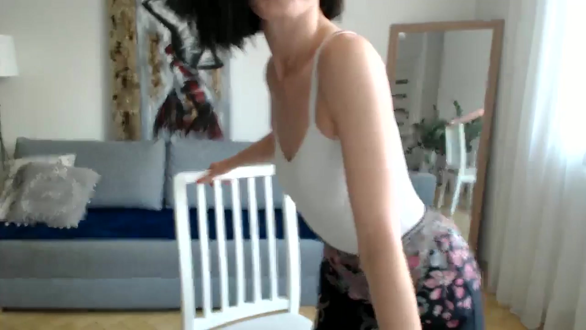 Gallery image thumbnail from the_realpearl's myfreecams stream on, 06/18/2024, 14:56 image 8 of 20