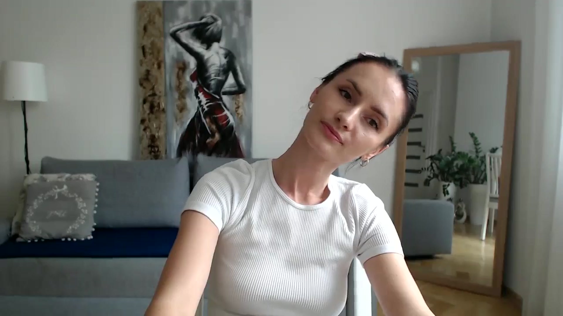 Gallery image thumbnail from the_realpearl's myfreecams stream on, 06/19/2024, 13:52 image 9 of 20