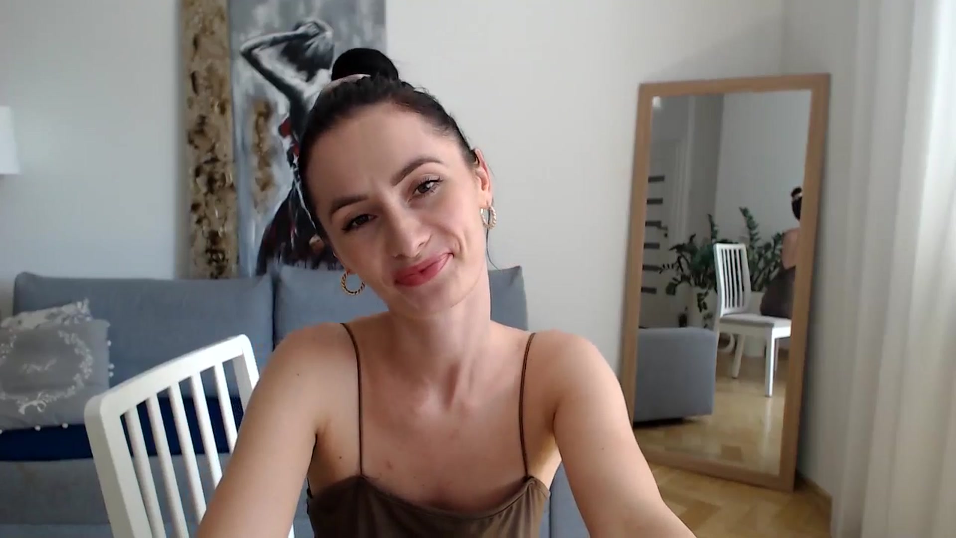 Gallery image thumbnail from the_realpearl's myfreecams stream on, 06/21/2024, 11:46 image 16 of 20