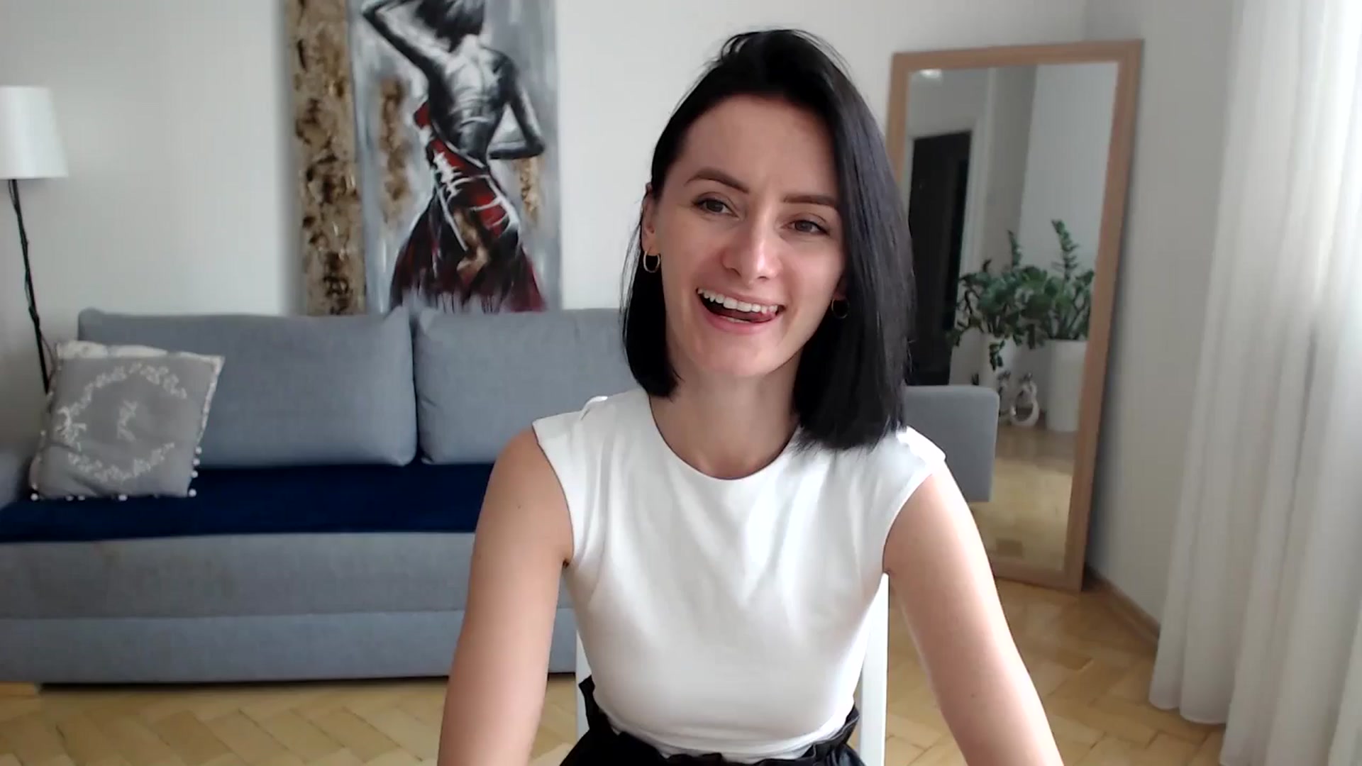 Gallery image thumbnail from the_realpearl's myfreecams stream on, 06/26/2024, 13:43 image 10 of 20