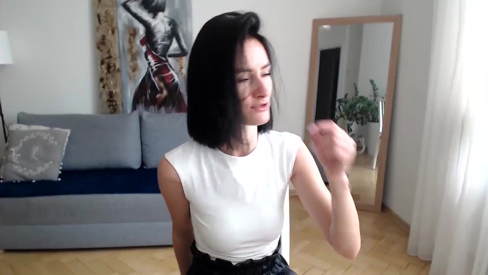 Gallery image thumbnail from the_realpearl's myfreecams stream on, 06/26/2024, 13:43 image 4 of 20