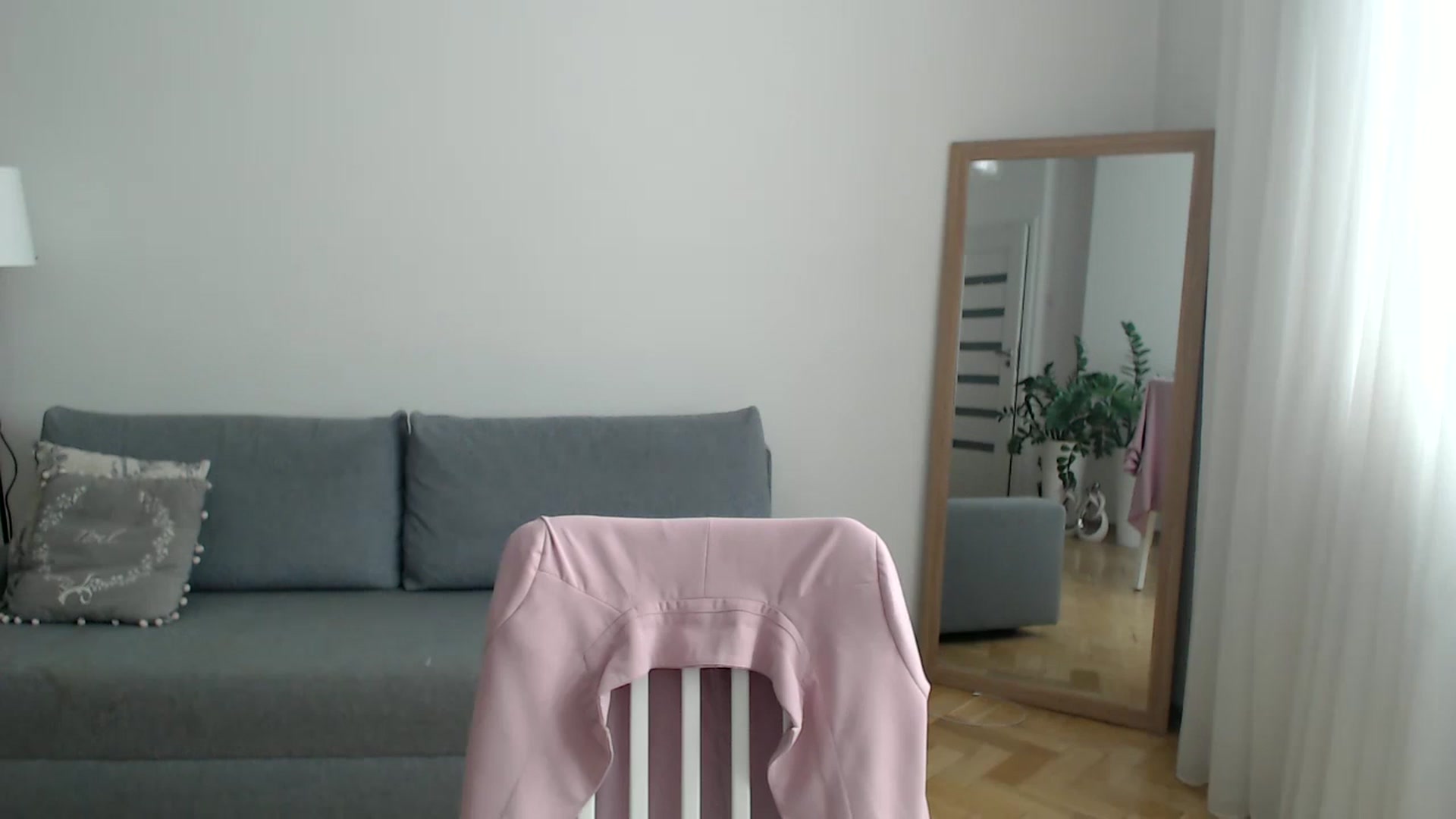 Gallery image thumbnail from the_realpearl's myfreecams stream on, 07/16/2024, 12:32 image 1 of 20