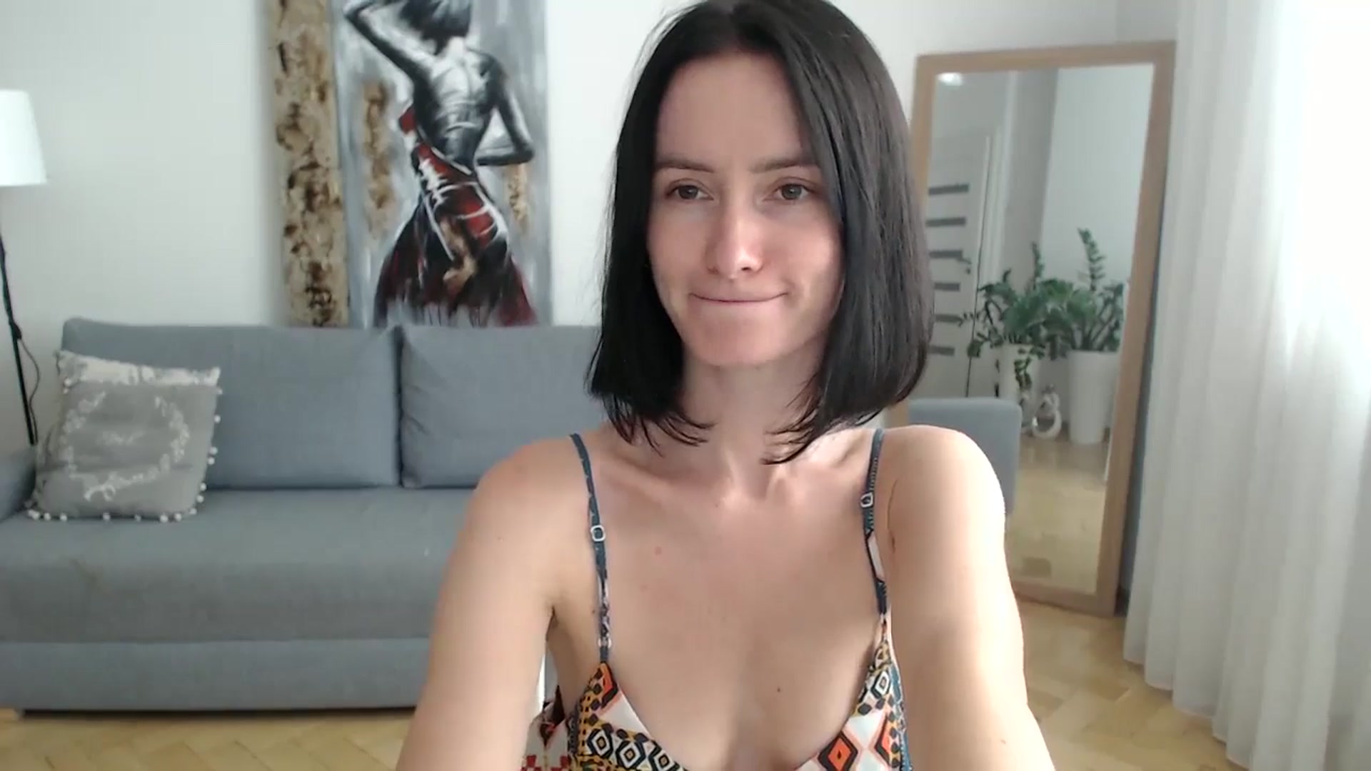 Gallery image thumbnail from the_realpearl's myfreecams stream on, 07/16/2024, 12:32 image 9 of 20