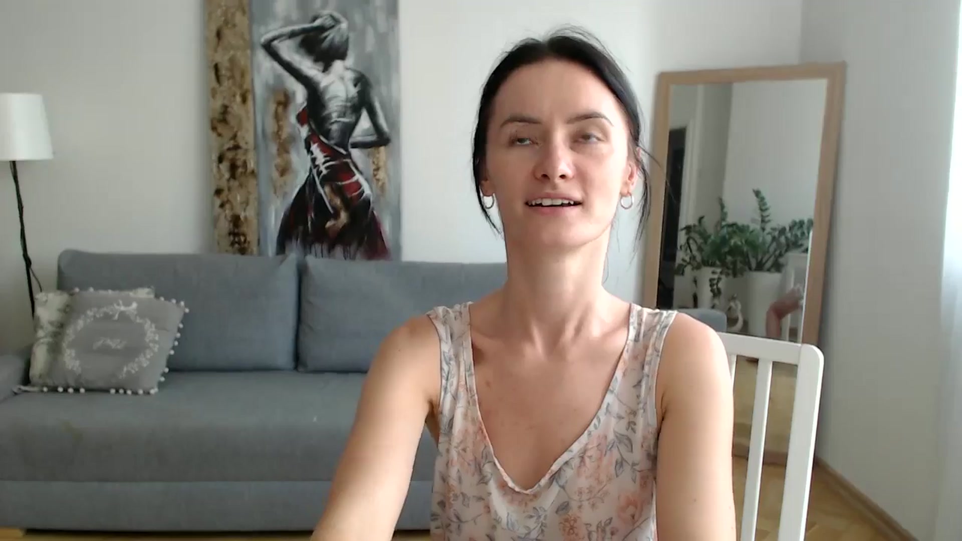 Gallery image thumbnail from the_realpearl's myfreecams stream on, 07/19/2024, 16:38 image 14 of 20
