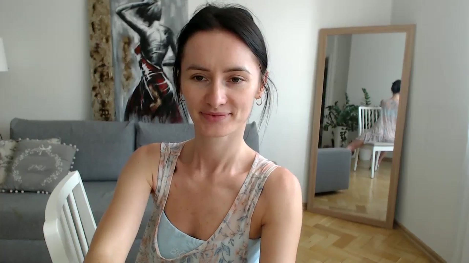 Gallery image thumbnail from the_realpearl's myfreecams stream on, 07/19/2024, 16:38 image 6 of 20