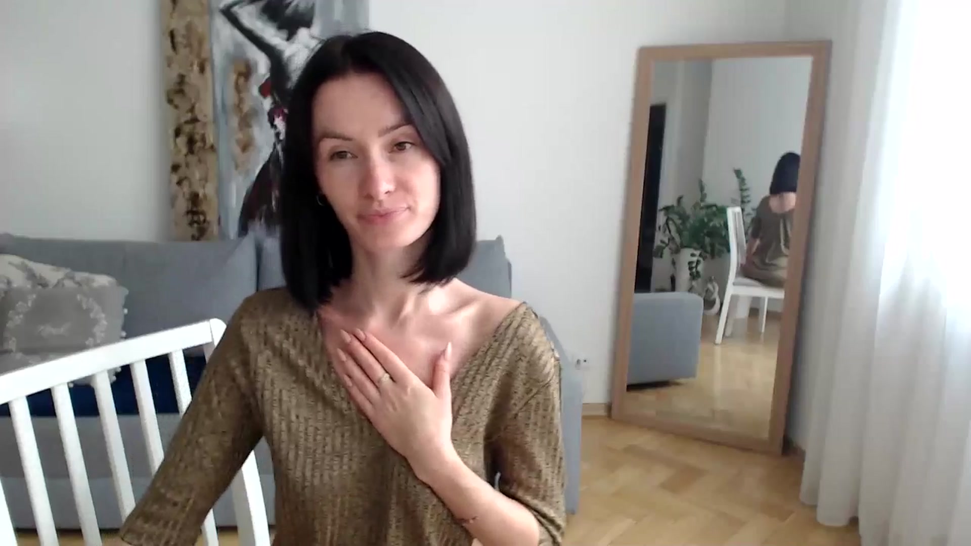 Gallery image thumbnail from the_realpearl's myfreecams stream on, 07/25/2024, 13:14 image 10 of 20