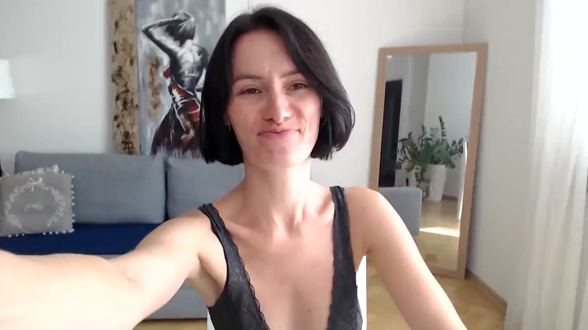 Gallery image thumbnail from the_realpearl's myfreecams stream on, 08/13/2024, 13:42 image 1 of 20