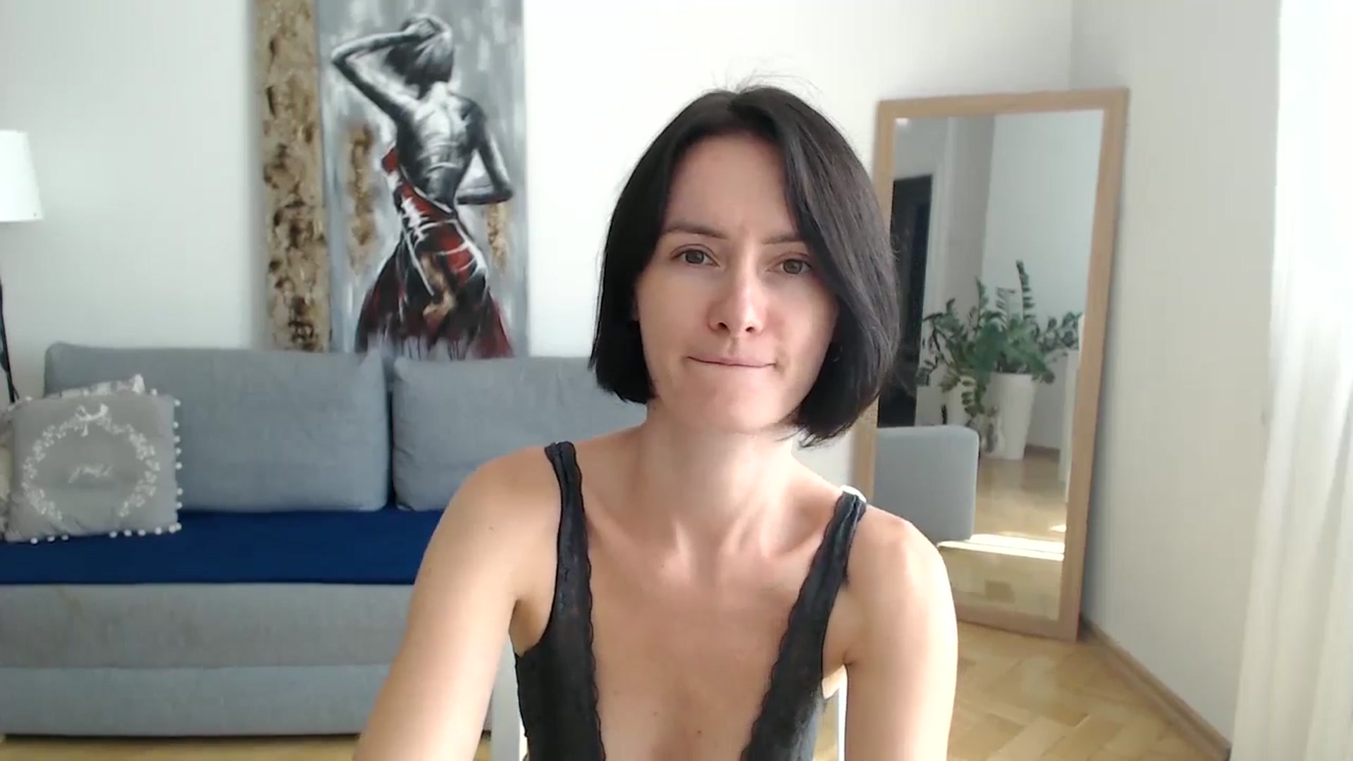 Gallery image thumbnail from the_realpearl's myfreecams stream on, 08/13/2024, 13:42 image 5 of 20