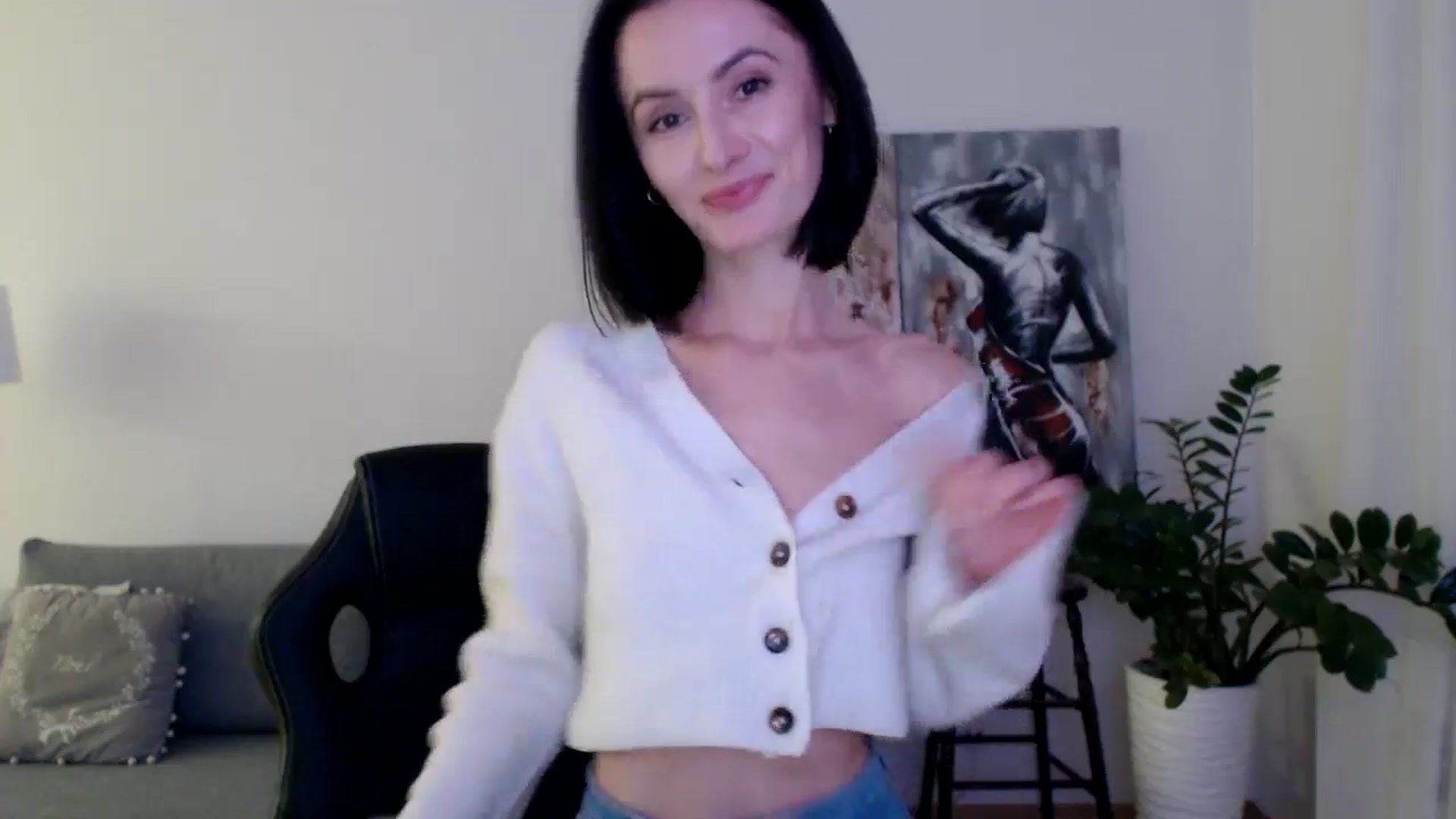Gallery image thumbnail from the_realpearl's myfreecams stream on, 11/20/2024, 19:38 image 9 of 20