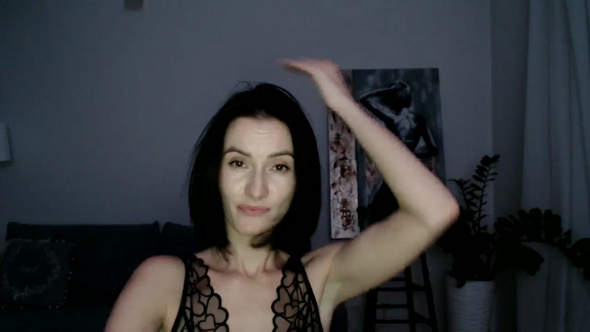 Gallery image thumbnail from the_realpearl's myfreecams stream on, 11/20/2024, 19:38 image 16 of 20