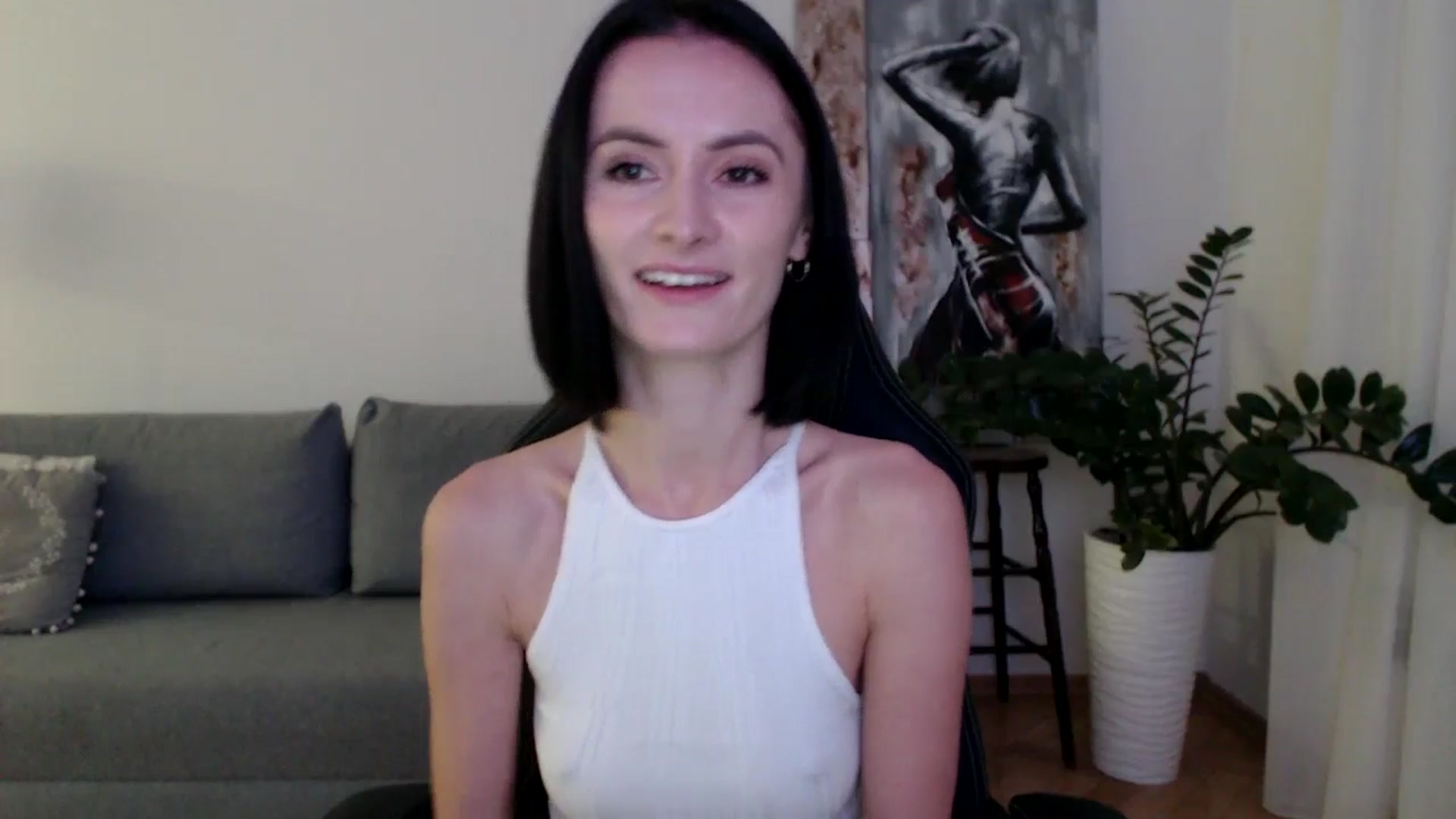 Gallery image thumbnail from the_realpearl's myfreecams stream on, 11/22/2024, 18:30 image 18 of 20
