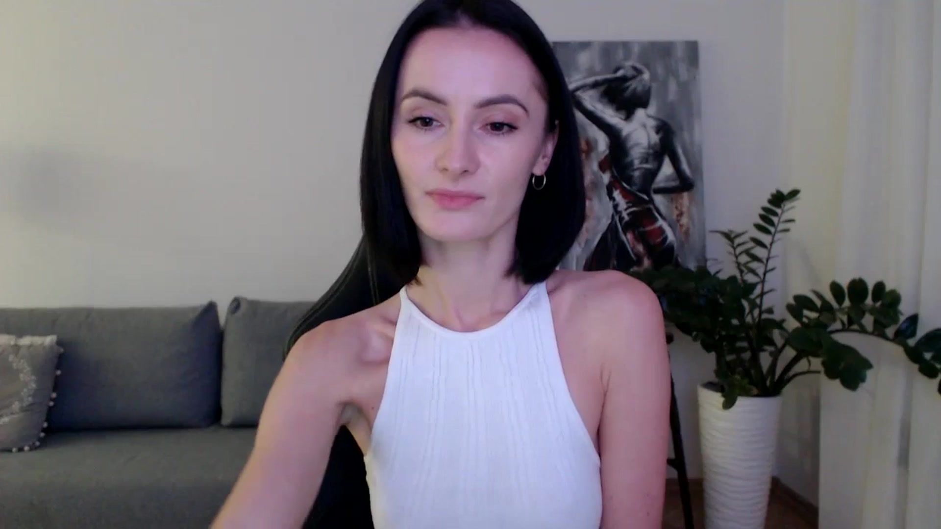 Gallery image thumbnail from the_realpearl's myfreecams stream on, 11/22/2024, 18:30 image 12 of 20