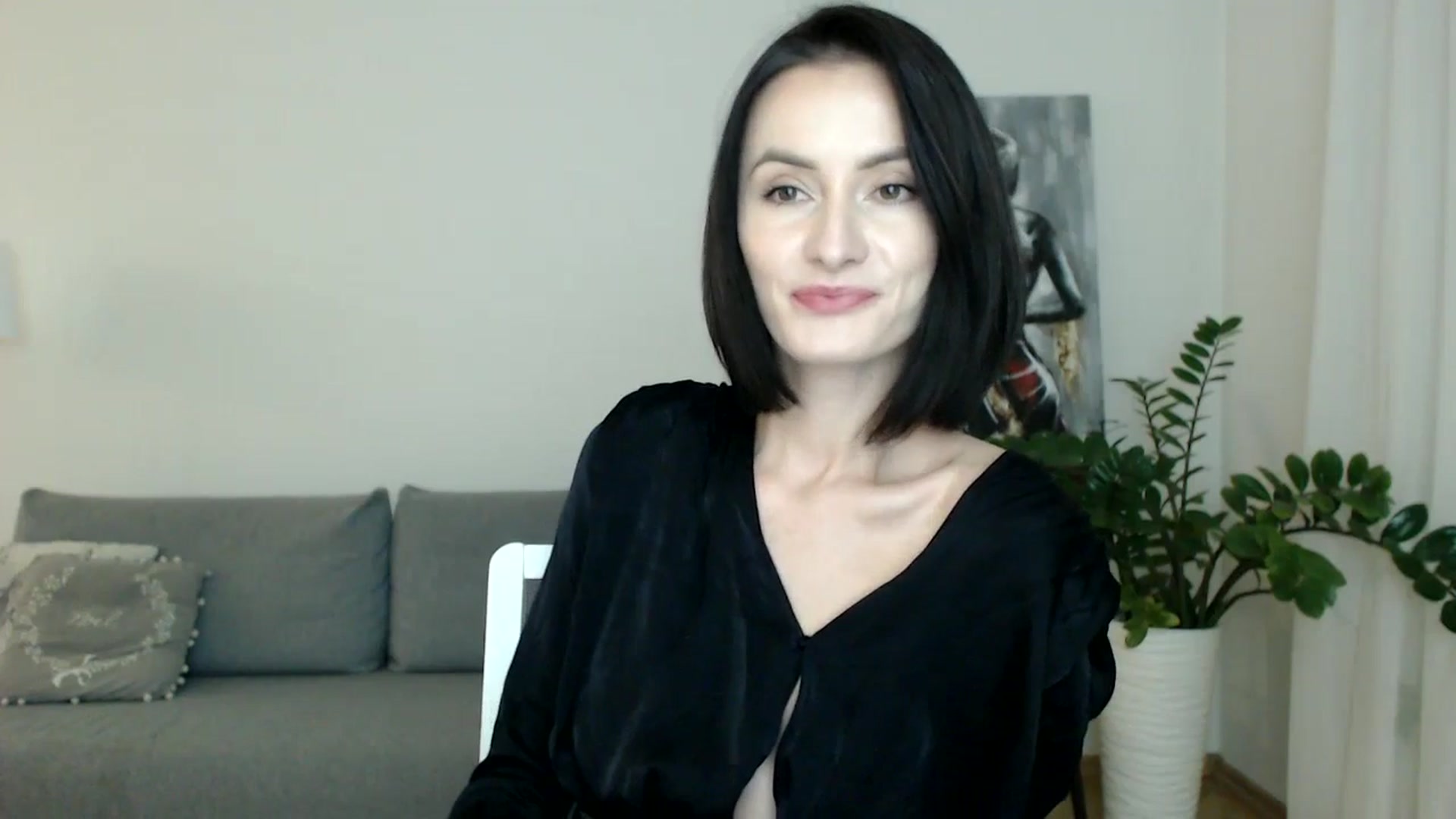 Gallery image thumbnail from the_realpearl's myfreecams stream on, 11/24/2024, 16:40 image 6 of 20