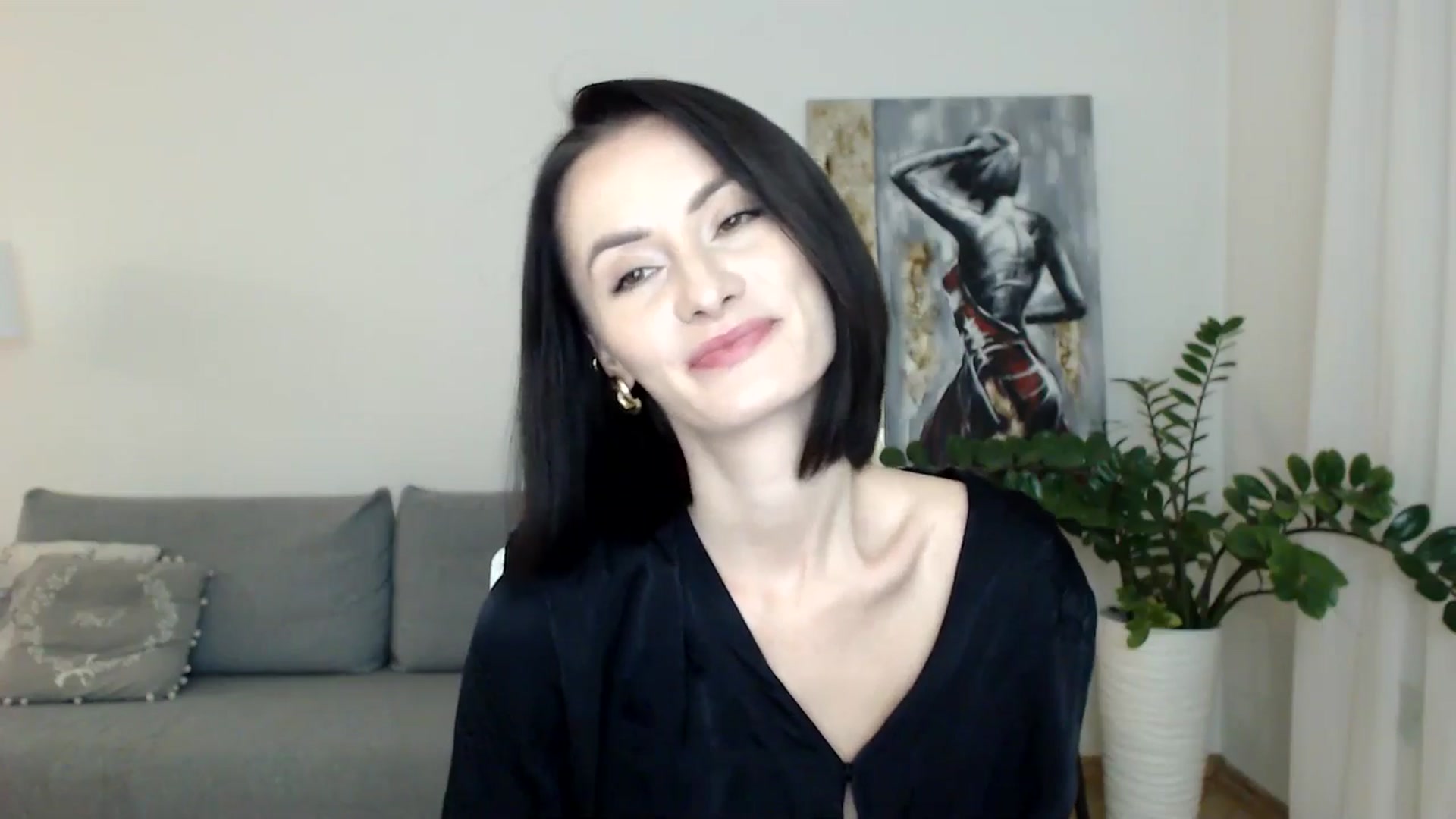 Gallery image thumbnail from the_realpearl's myfreecams stream on, 11/24/2024, 16:40 image 15 of 20
