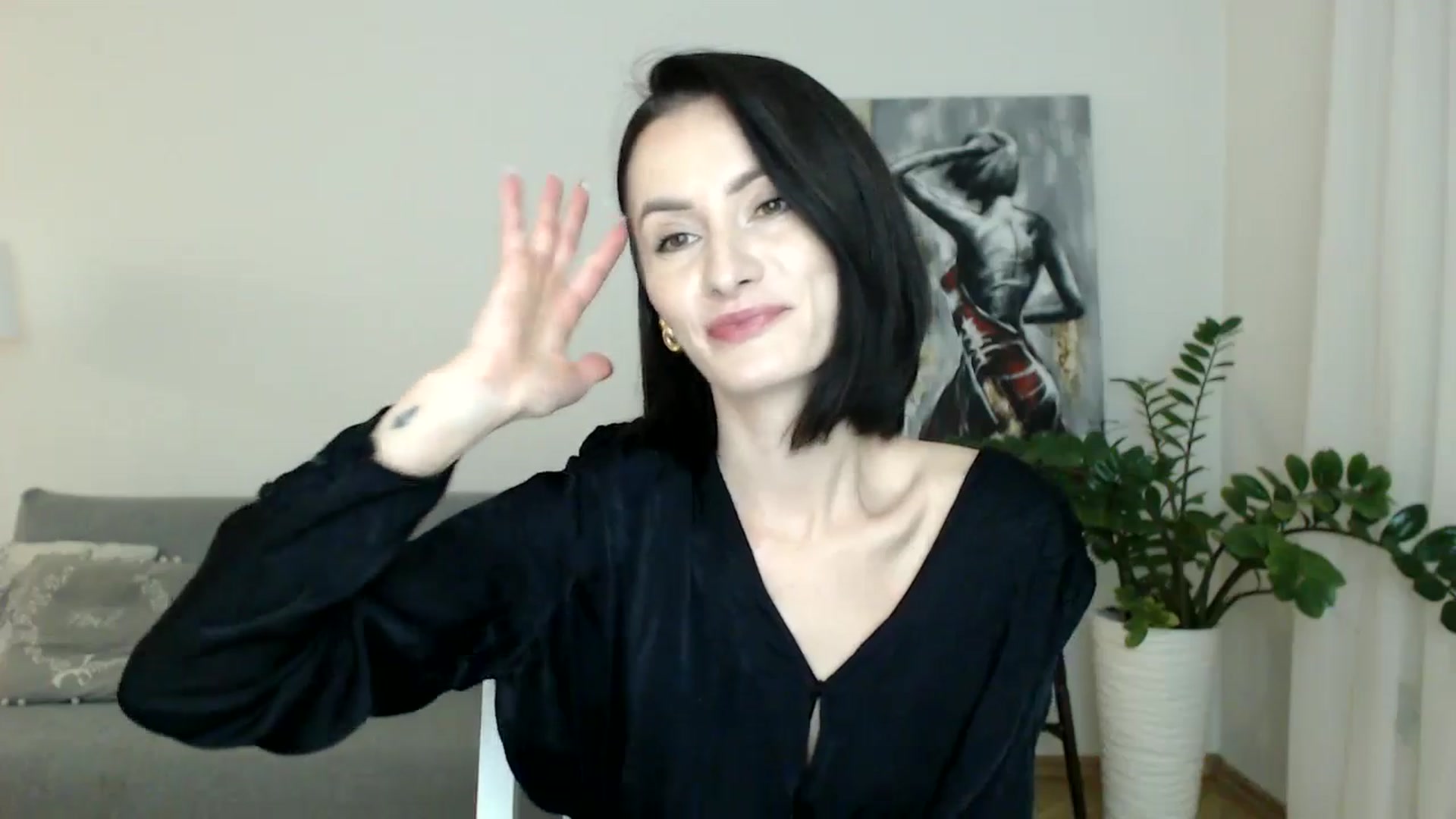 Gallery image thumbnail from the_realpearl's myfreecams stream on, 11/24/2024, 16:40 image 8 of 20
