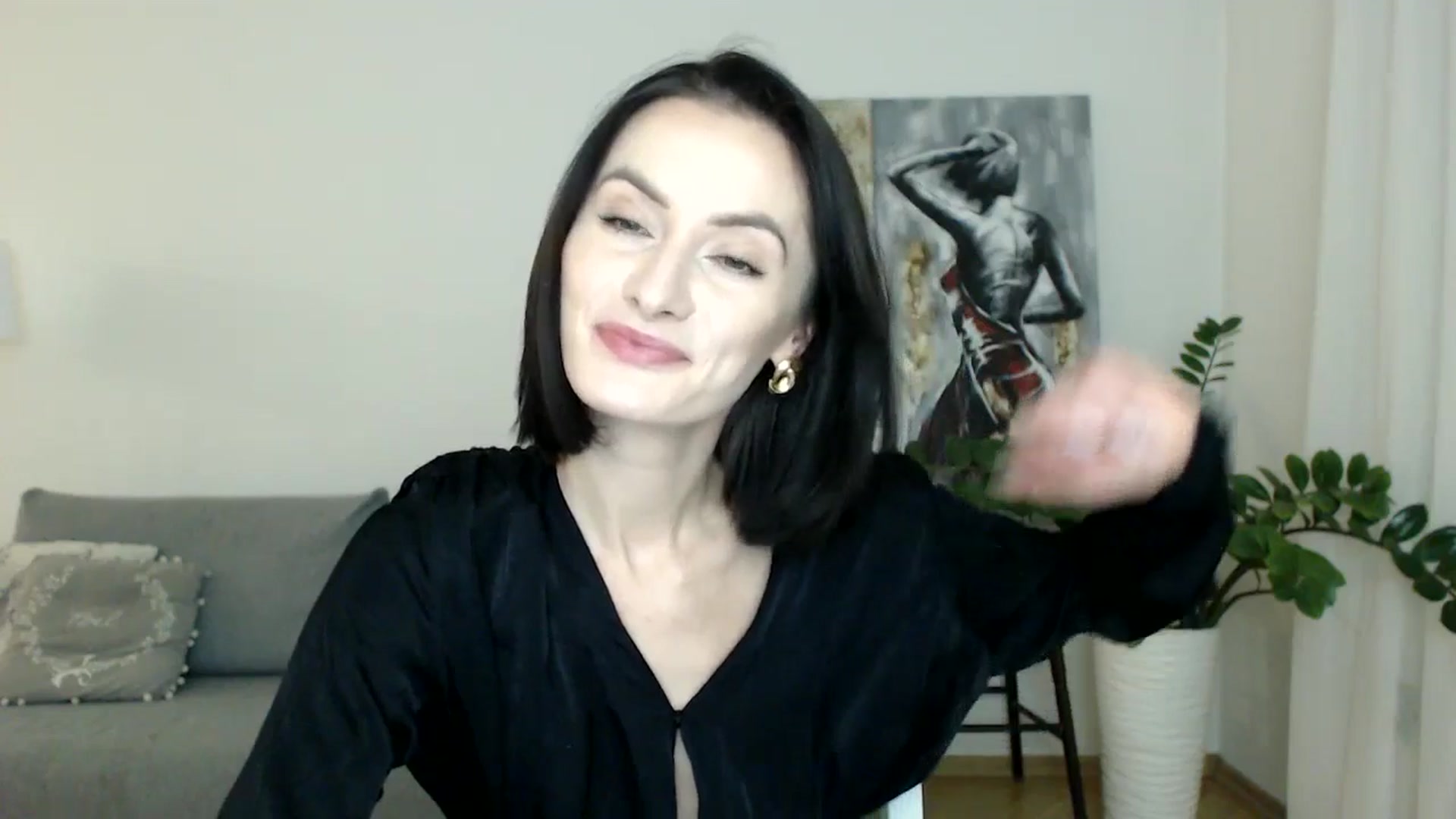 Gallery image thumbnail from the_realpearl's myfreecams stream on, 11/24/2024, 16:40 image 9 of 20
