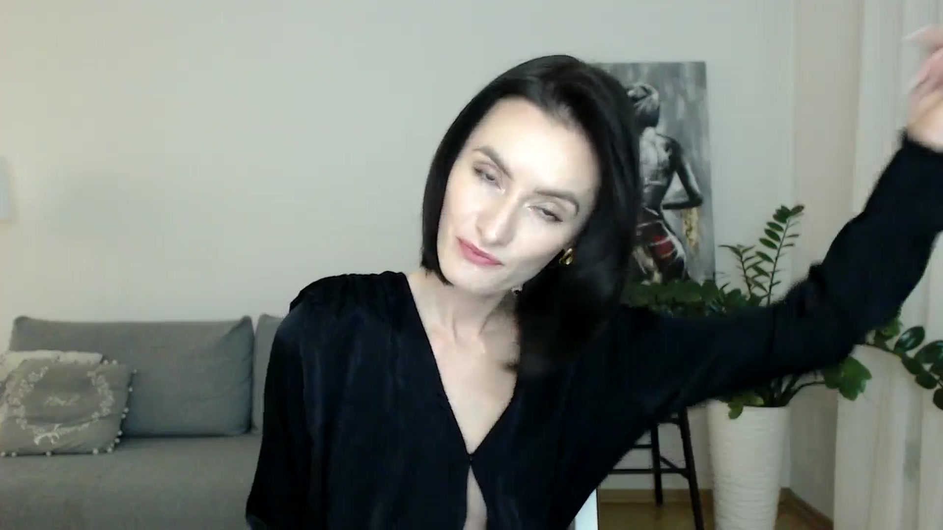 Gallery image thumbnail from the_realpearl's myfreecams stream on, 11/24/2024, 16:40 image 2 of 20