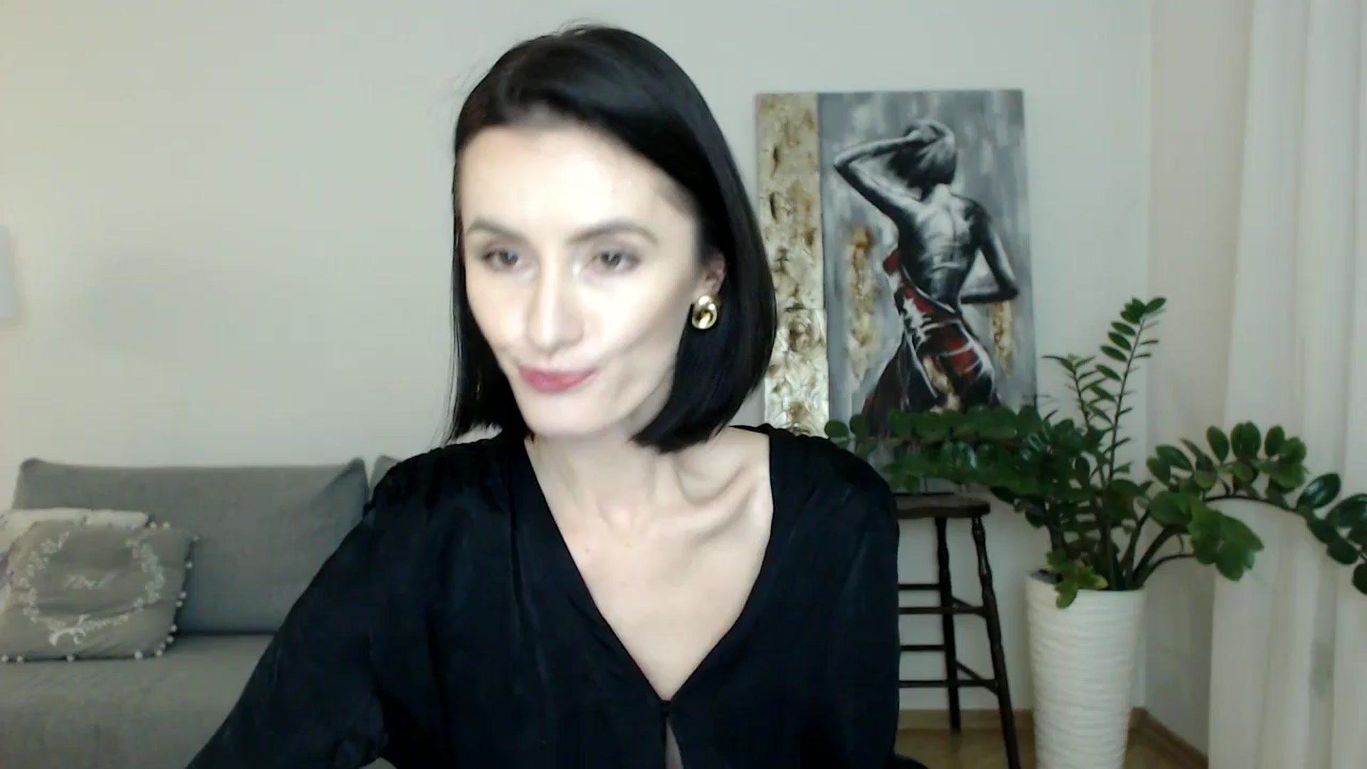 Gallery image thumbnail from the_realpearl's myfreecams stream on, 11/24/2024, 16:40 image 1 of 20