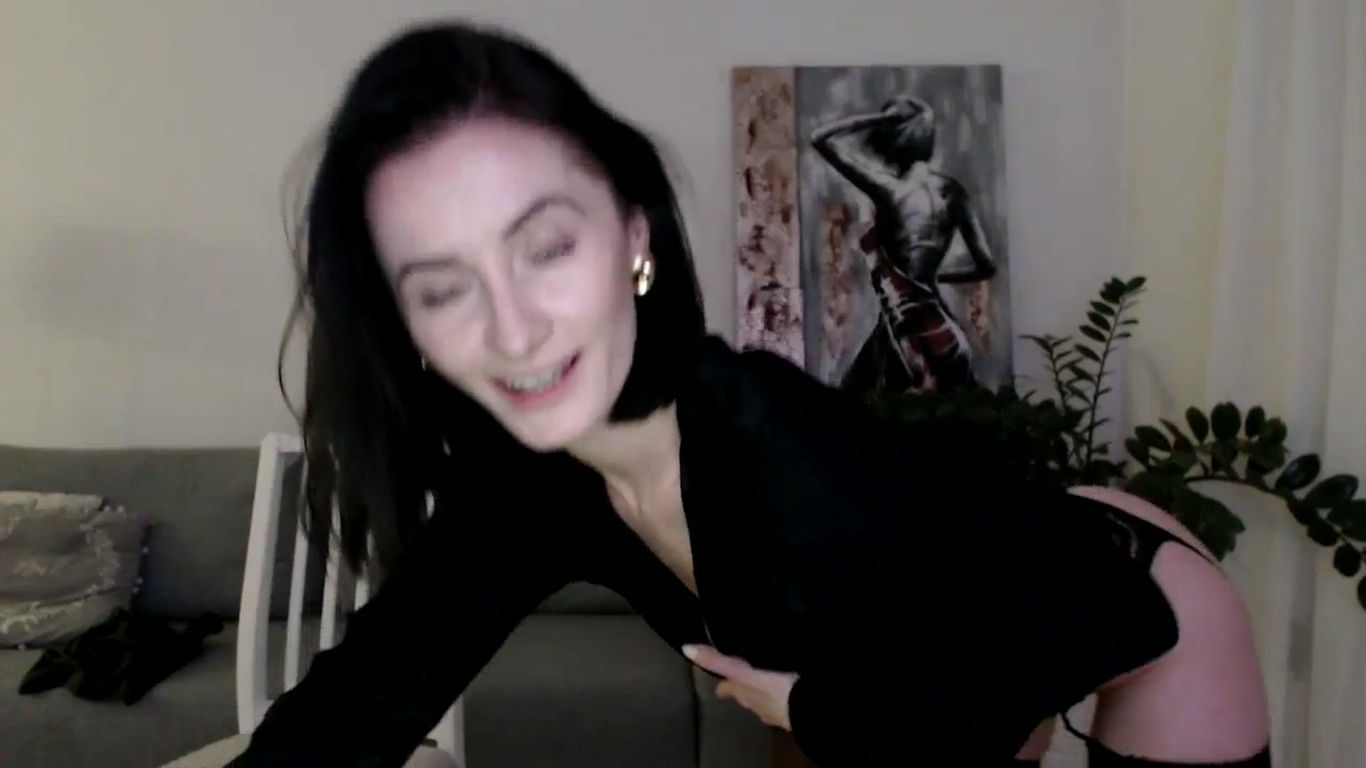 Gallery image thumbnail from the_realpearl's myfreecams stream on, 11/24/2024, 19:10 image 4 of 20