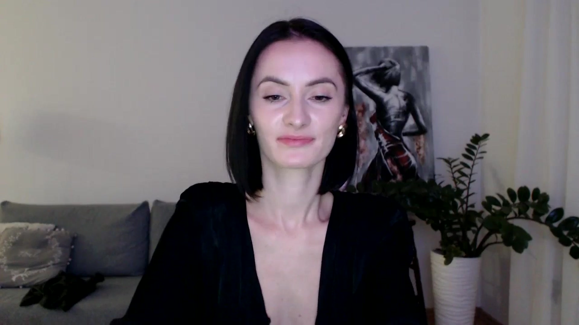 Gallery image thumbnail from the_realpearl's myfreecams stream on, 11/24/2024, 19:10 image 13 of 20