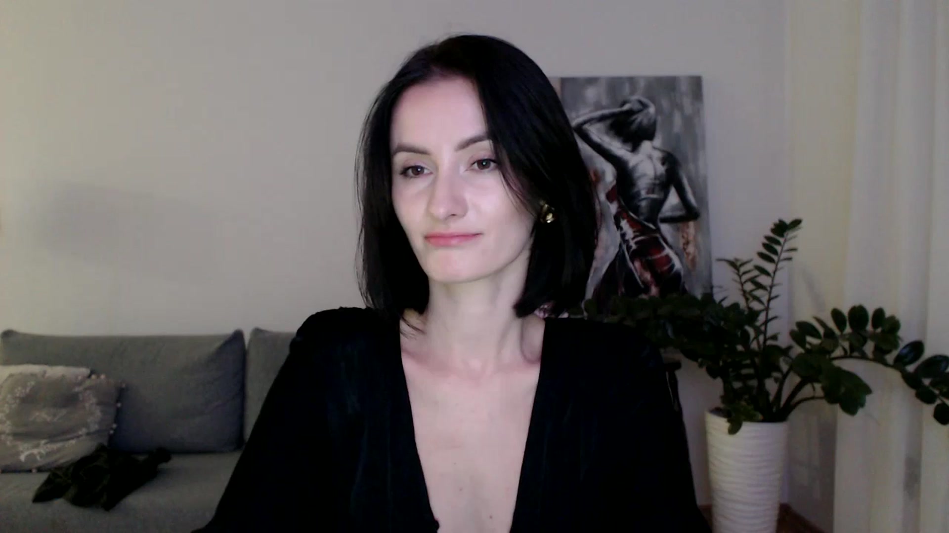 Gallery image thumbnail from the_realpearl's myfreecams stream on, 11/24/2024, 19:10 image 12 of 20
