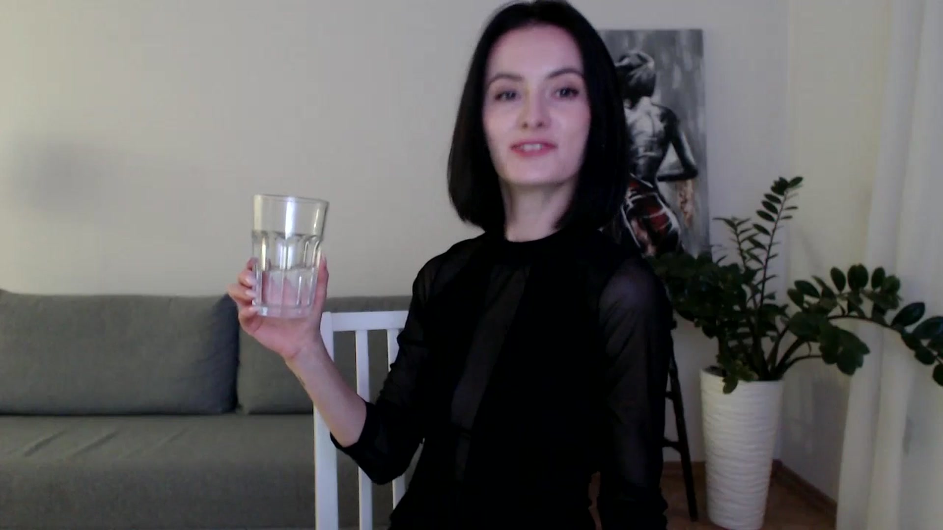 Gallery image thumbnail from the_realpearl's myfreecams stream on, 11/26/2024, 18:19 image 10 of 20