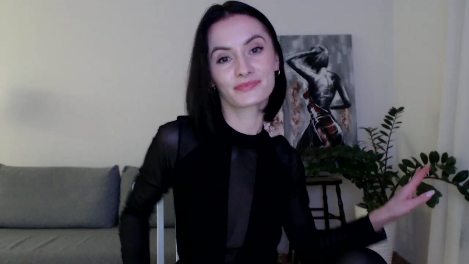 Gallery image thumbnail from the_realpearl's myfreecams stream on, 11/26/2024, 18:19 image 7 of 20