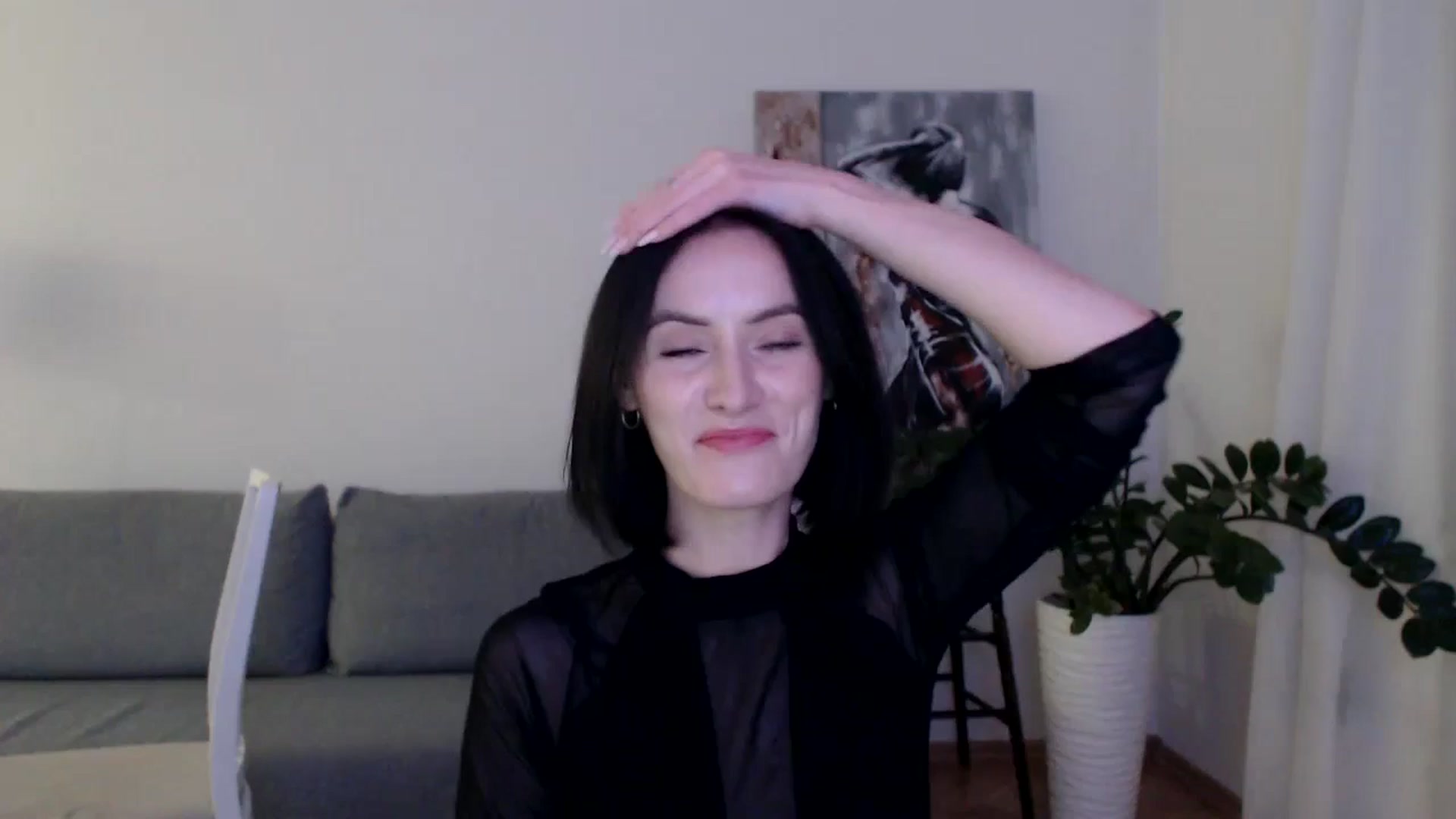 Gallery image thumbnail from the_realpearl's myfreecams stream on, 11/26/2024, 18:19 image 9 of 20