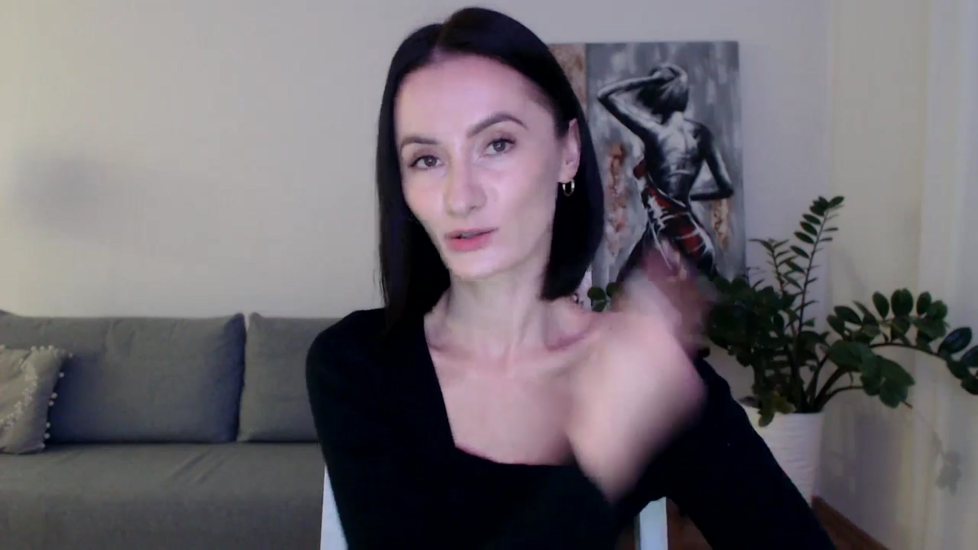 Gallery image thumbnail from the_realpearl's myfreecams stream on, 11/28/2024, 16:22 image 4 of 20