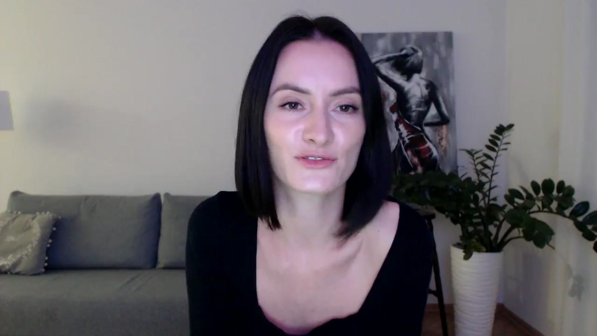 Gallery image thumbnail from the_realpearl's myfreecams stream on, 11/28/2024, 16:22 image 17 of 20