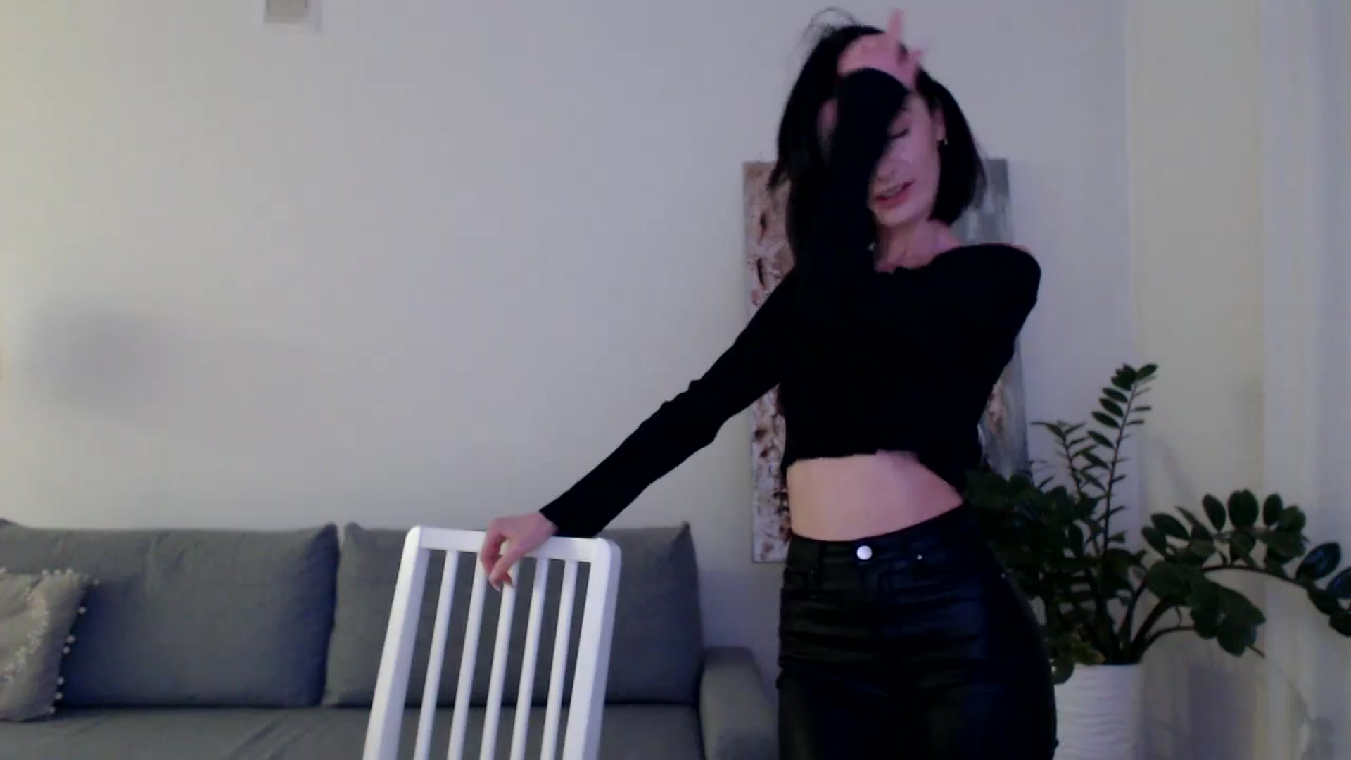 Gallery image thumbnail from the_realpearl's myfreecams stream on, 11/28/2024, 16:22 image 20 of 20
