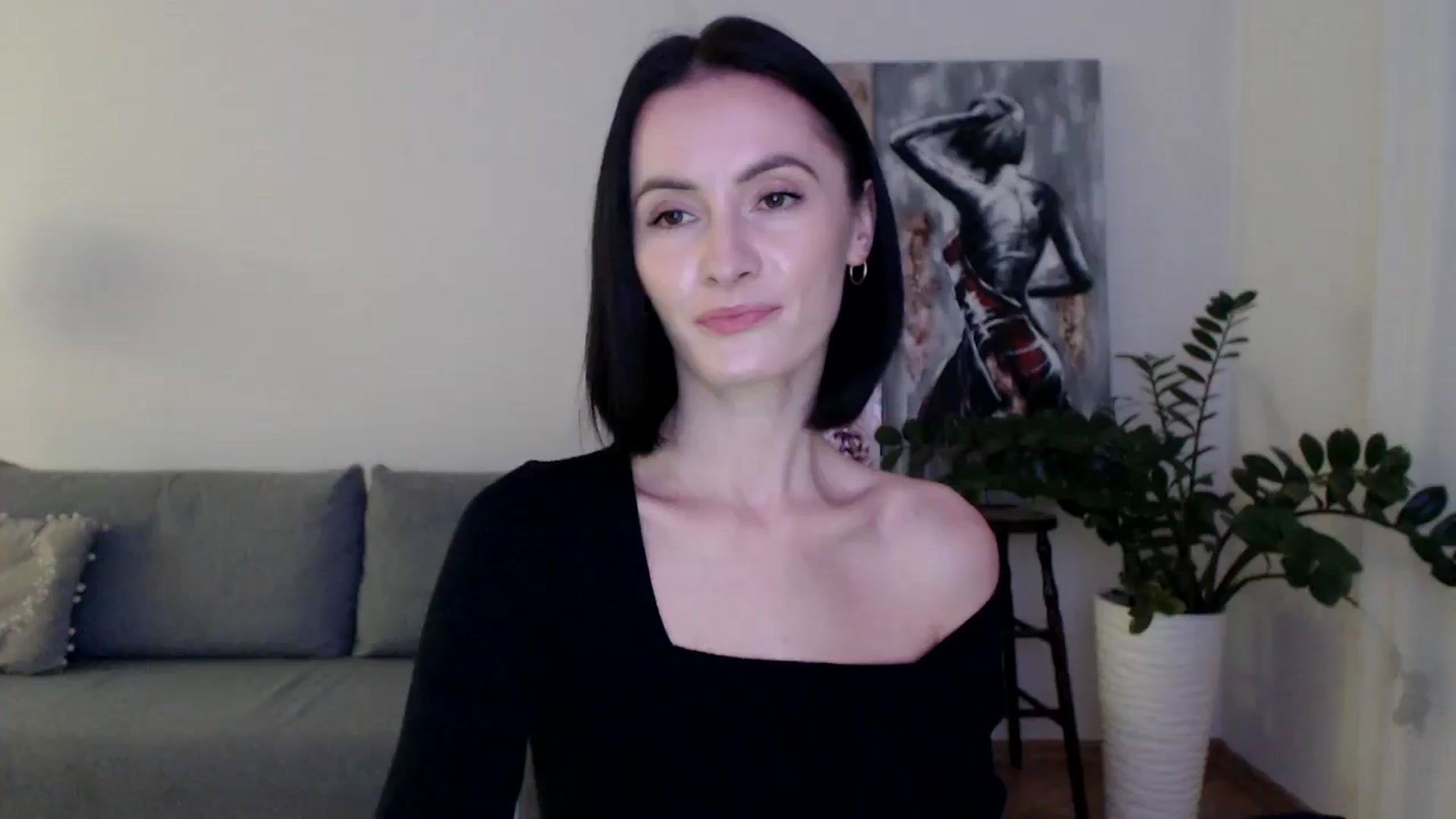 Gallery image thumbnail from the_realpearl's myfreecams stream on, 11/28/2024, 16:22 image 7 of 20