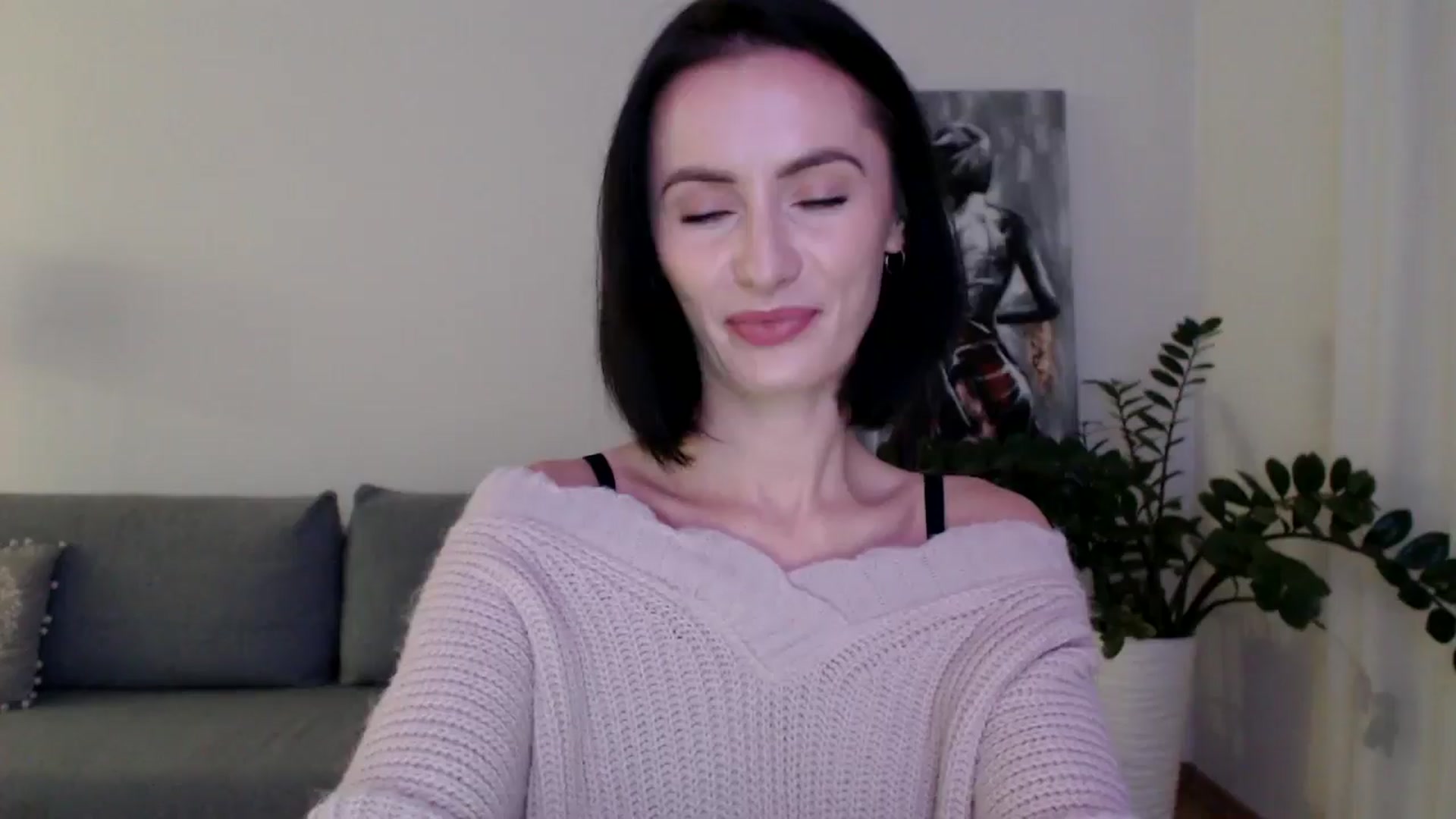 Gallery image thumbnail from the_realpearl's myfreecams stream on, 11/29/2024, 18:27 image 6 of 20