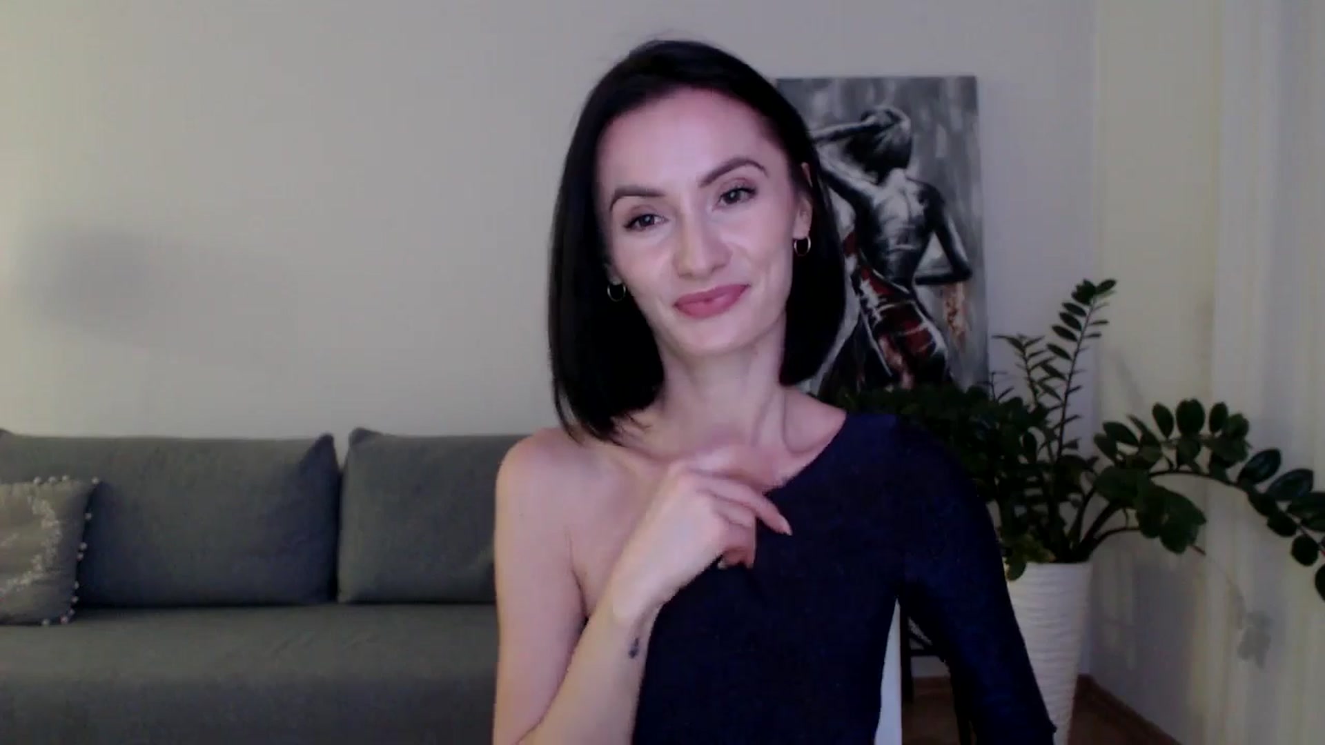 Gallery image thumbnail from the_realpearl's myfreecams stream on, 11/29/2024, 18:27 image 15 of 20