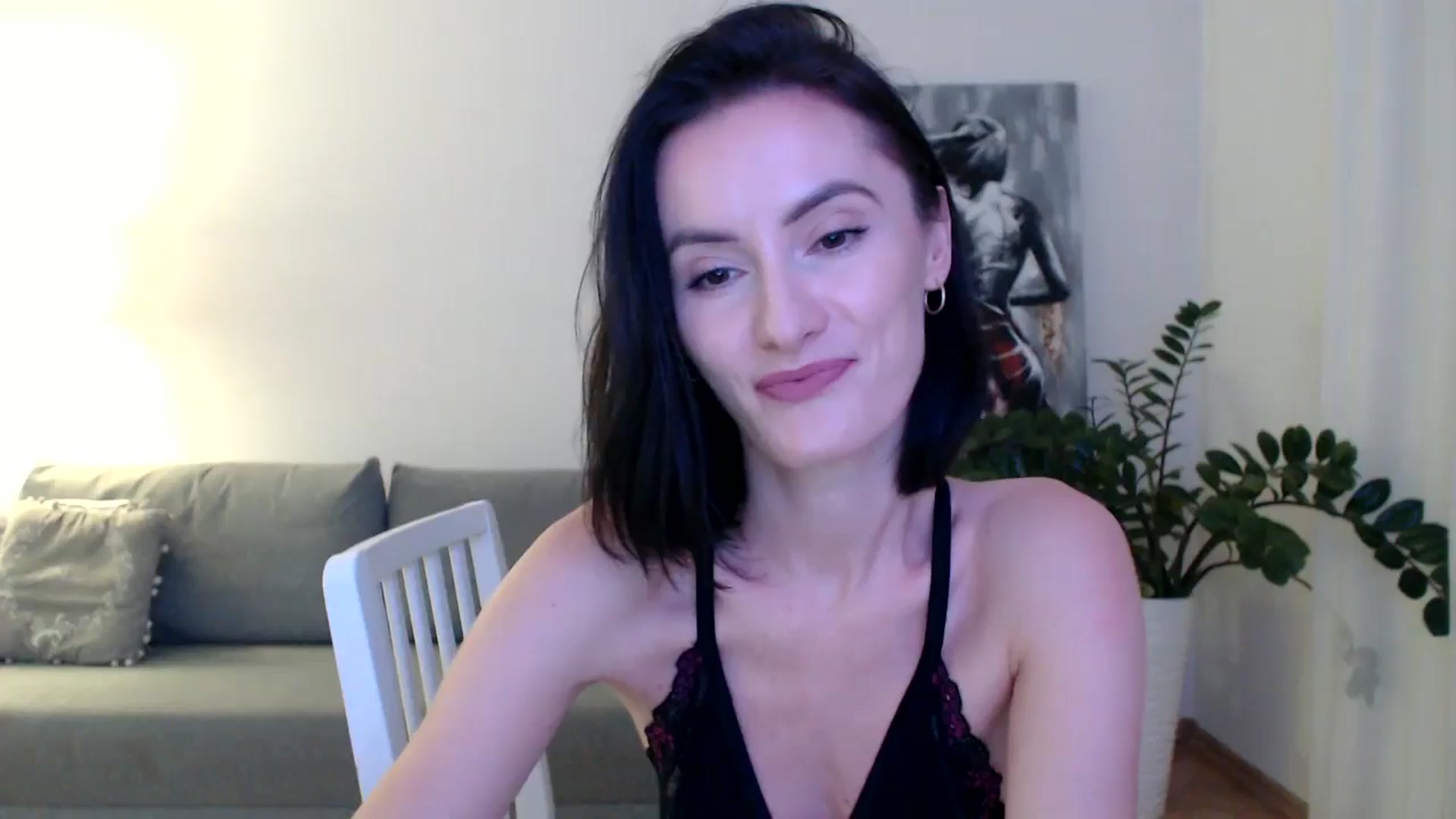 Gallery image thumbnail from the_realpearl's myfreecams stream on, 12/01/2024, 18:08 image 16 of 20