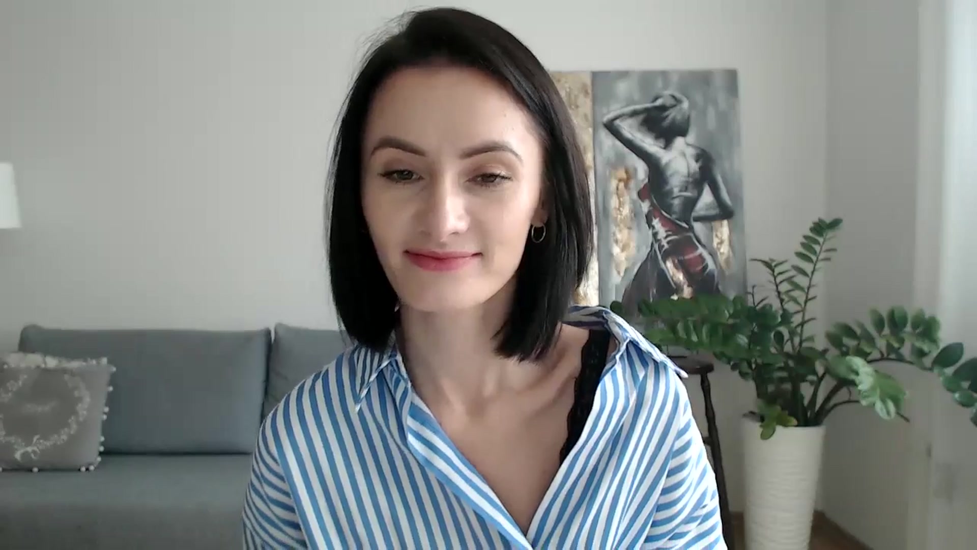 Gallery image thumbnail from the_realpearl's myfreecams stream on, 12/03/2024, 13:13 image 5 of 20