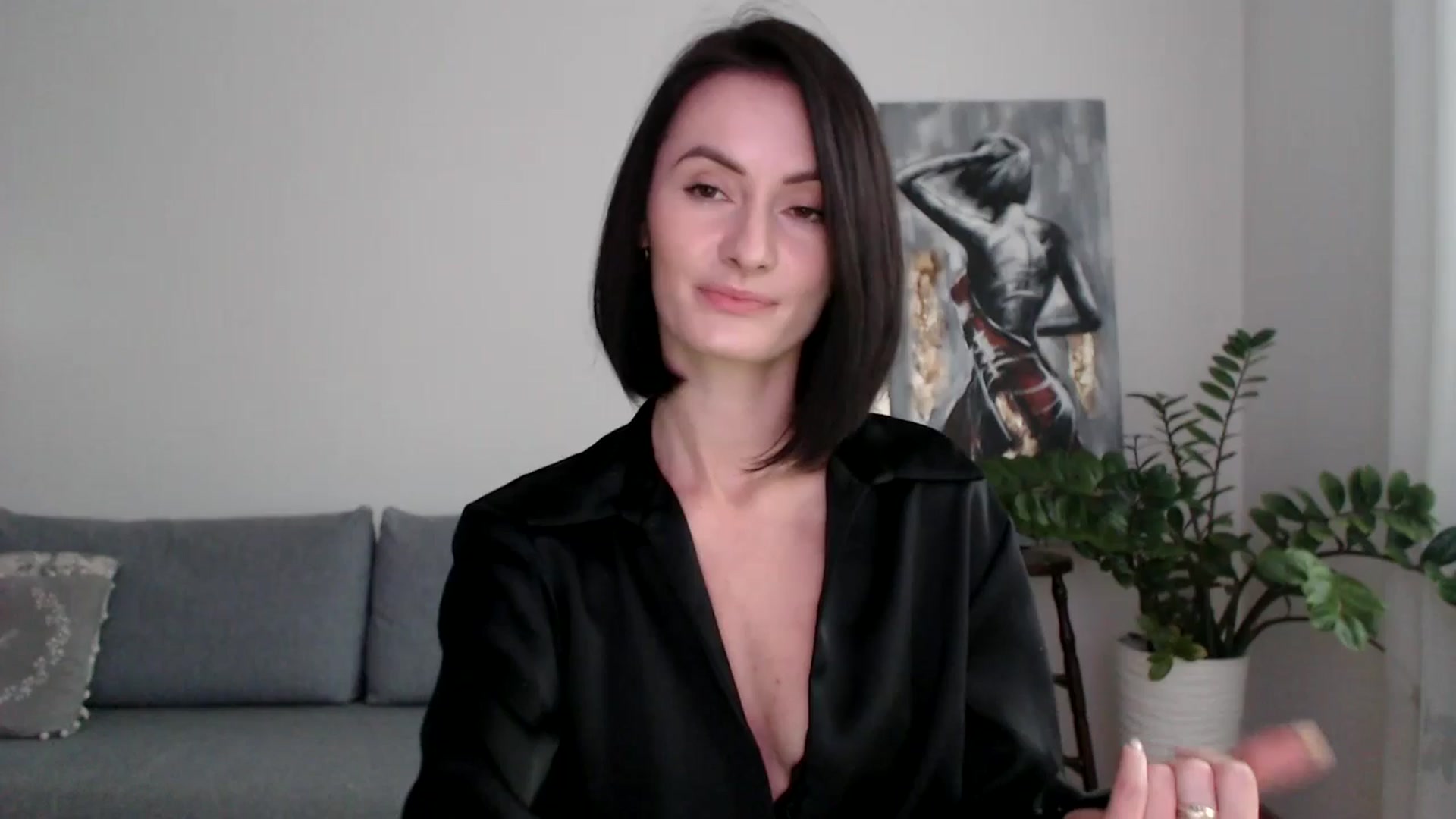 Gallery image thumbnail from the_realpearl's myfreecams stream on, 12/04/2024, 14:12 image 14 of 20