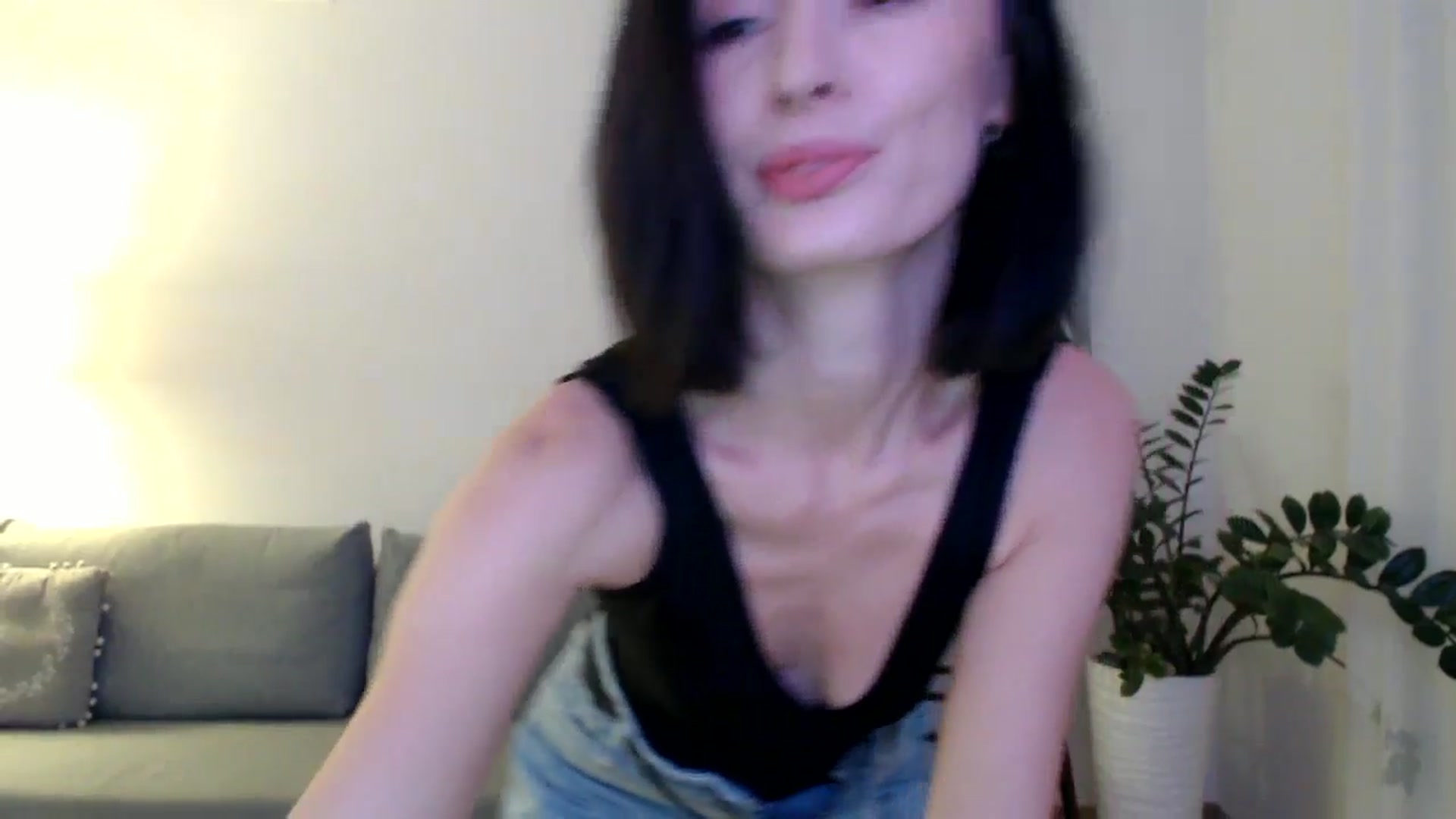 Gallery image thumbnail from the_realpearl's myfreecams stream on, 12/06/2024, 16:49 image 11 of 20
